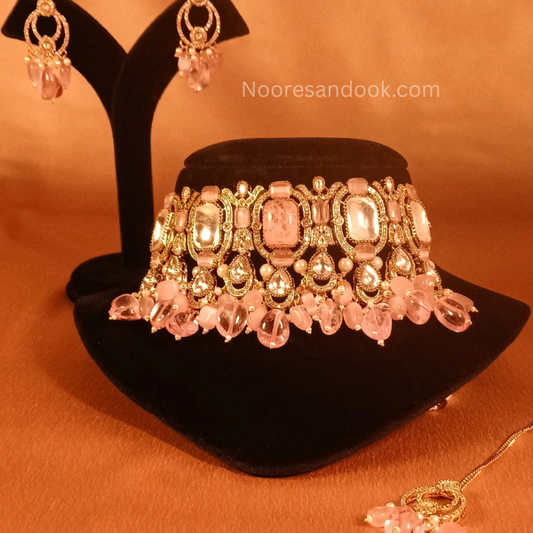 Pink Doublet Stone Choker Set With Maang Tika