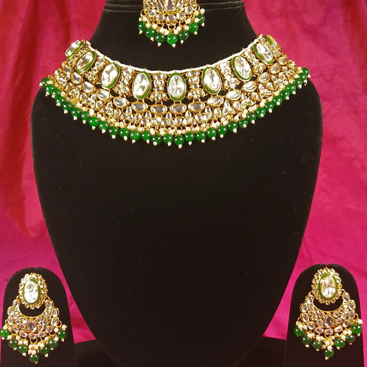 Kundan Necklace Set With Green Drops- Earrings & Maang Tika