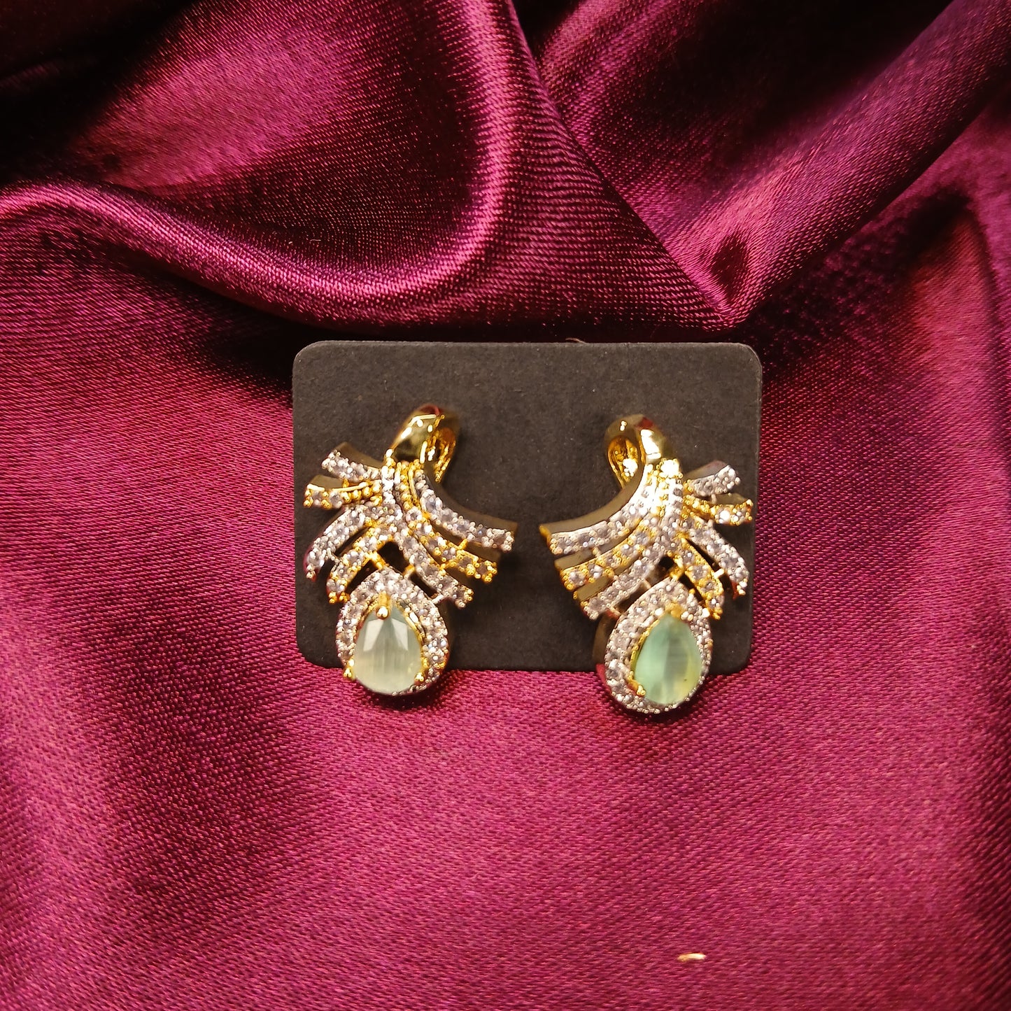Mint Green Pendant Set