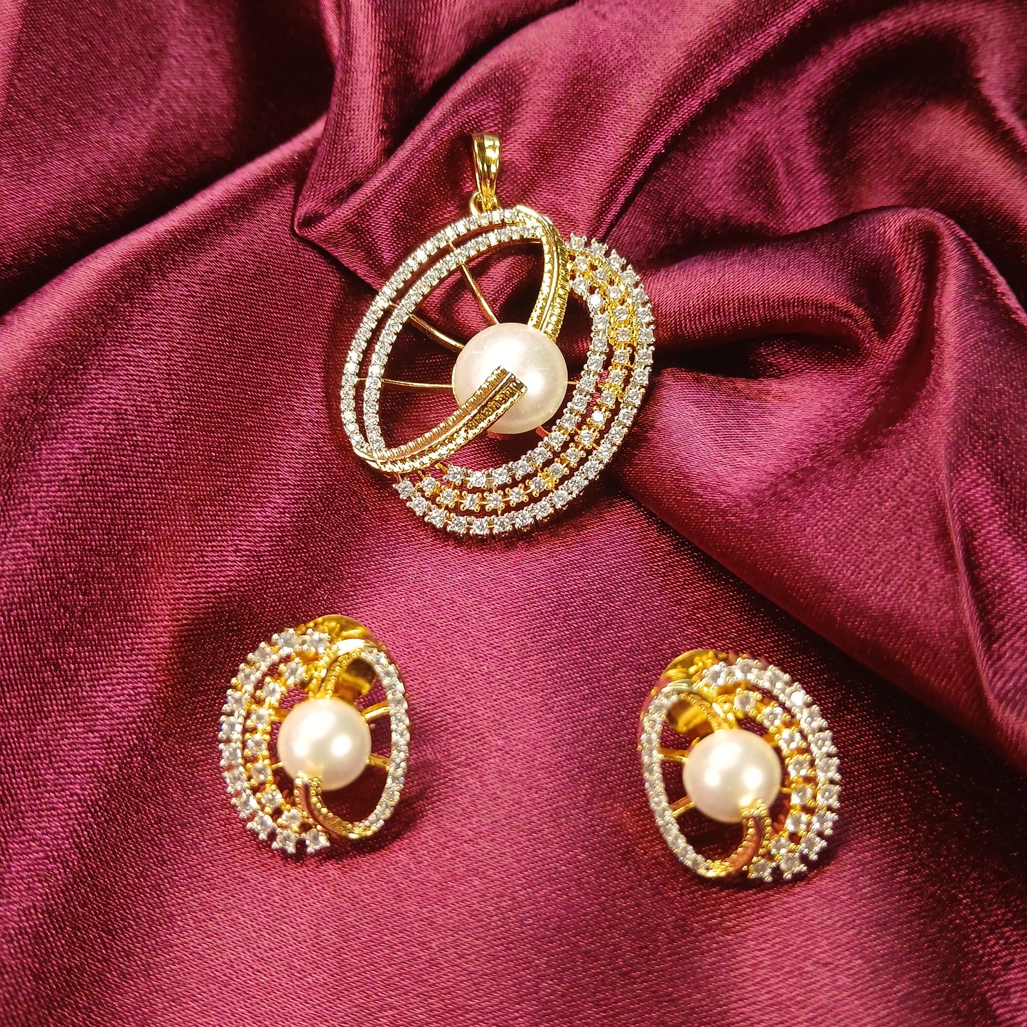 Pearl & American Diamond Pendant Set