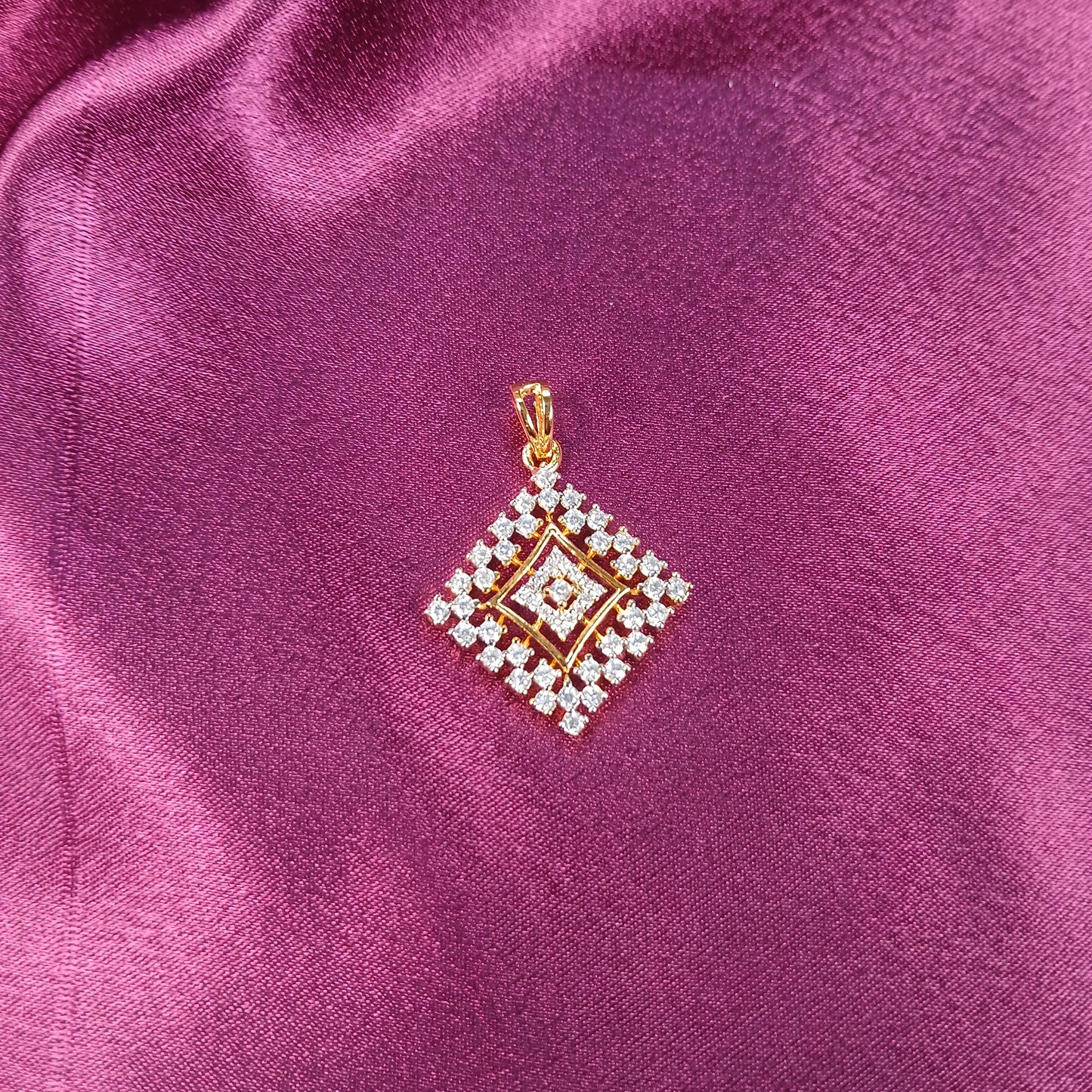 Soft Radiance Pendant Set – American Diamond