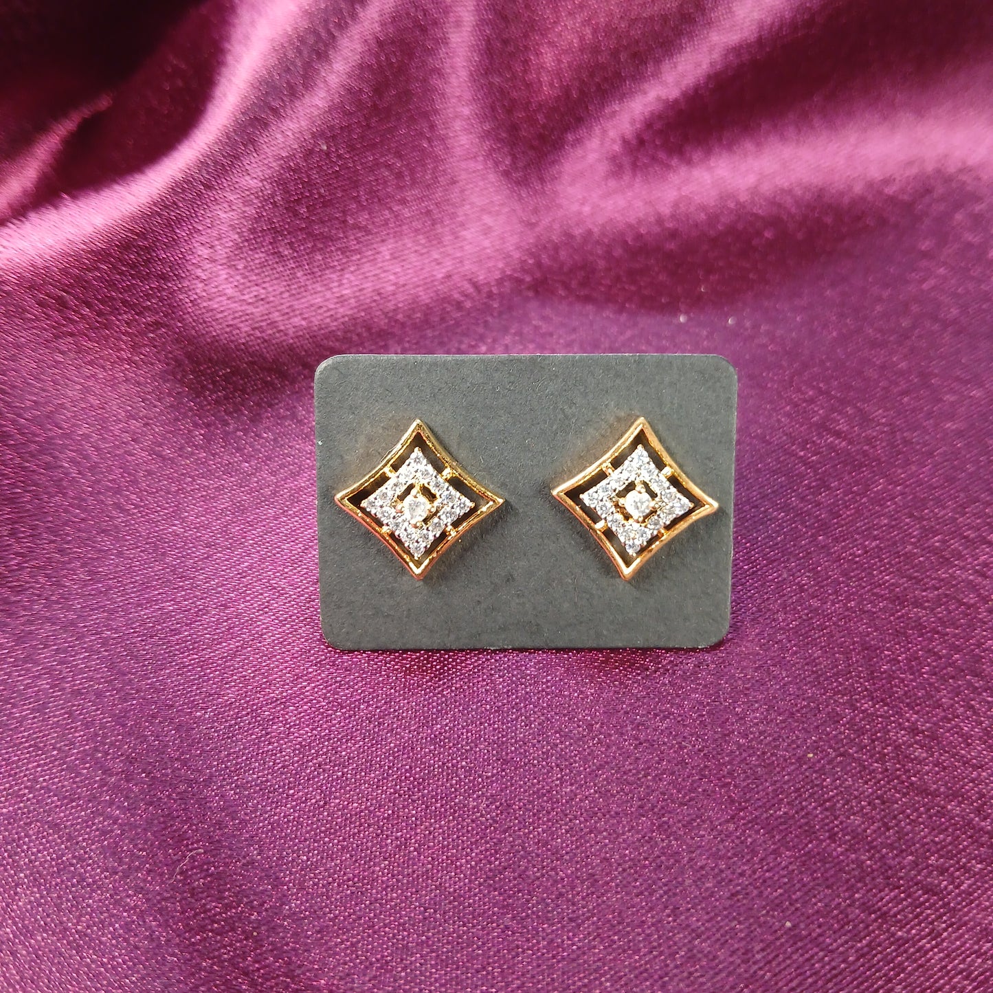 Soft Radiance Pendant Set – American Diamond