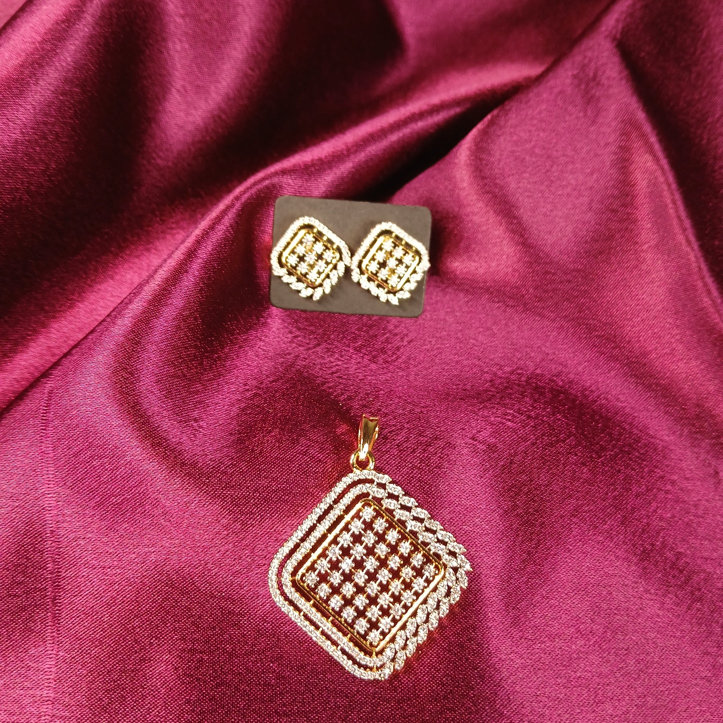 Glow Pendant Set