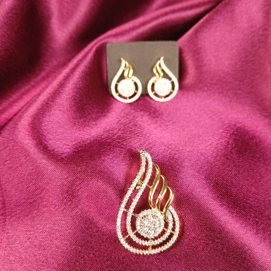 Elegant Glow Pendant Set – American Diamond