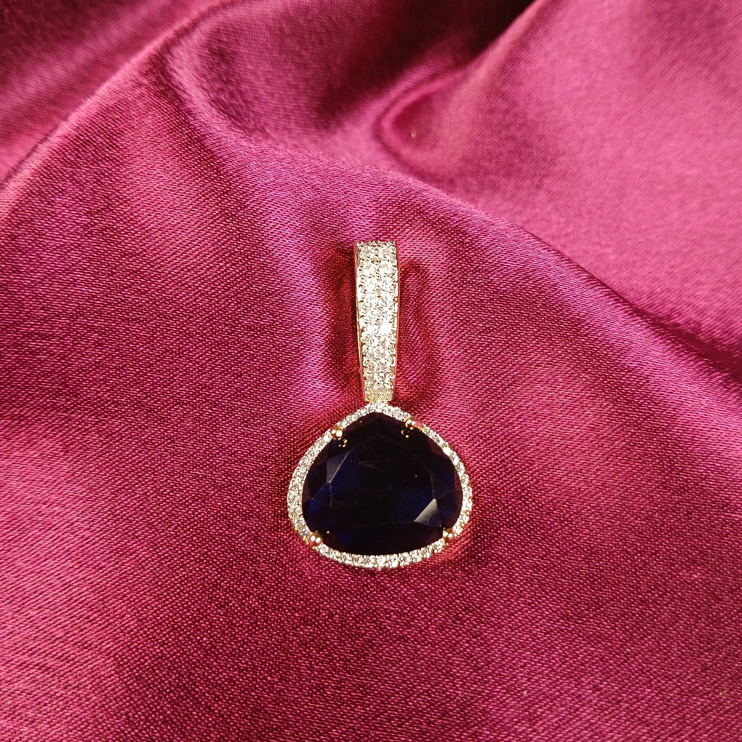 Saphire Blue Stone & American Diamond Pendant Set