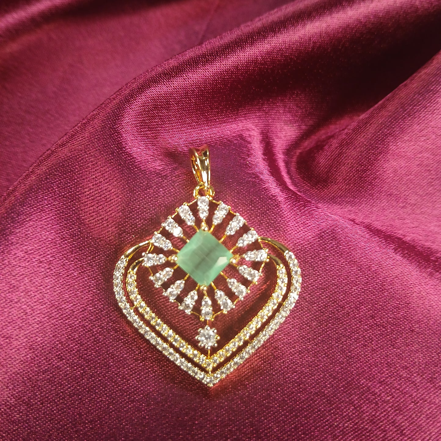 Eternal Spark Pendant Set