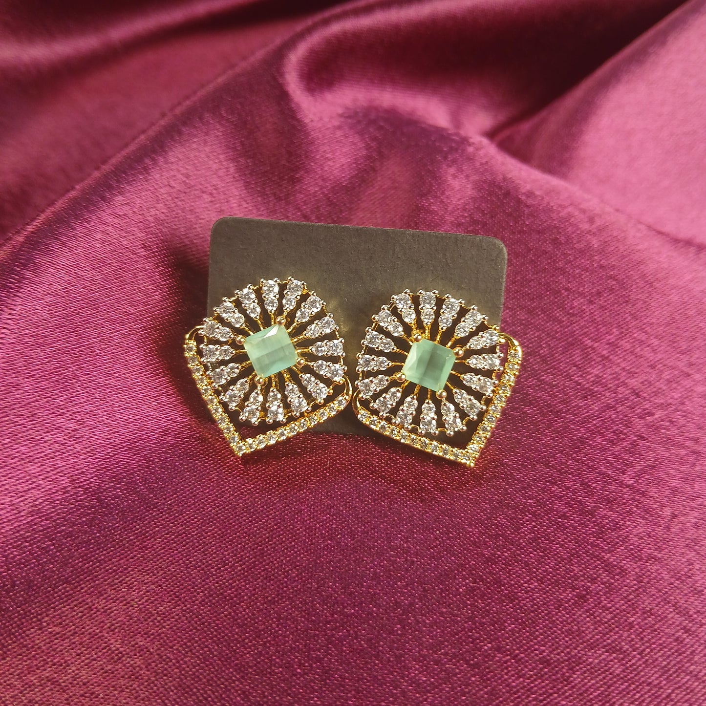 Eternal Spark Pendant Set