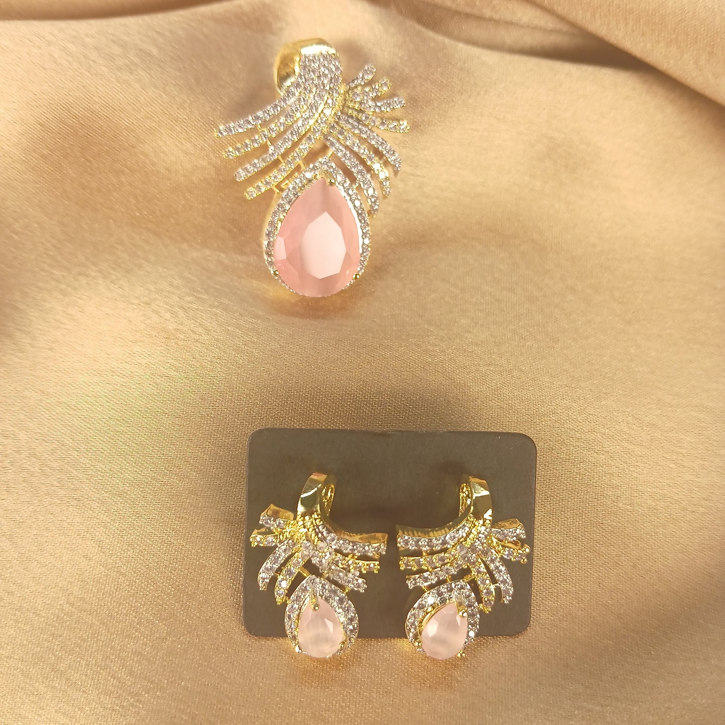 Crystal Pink Aura Pendant Set