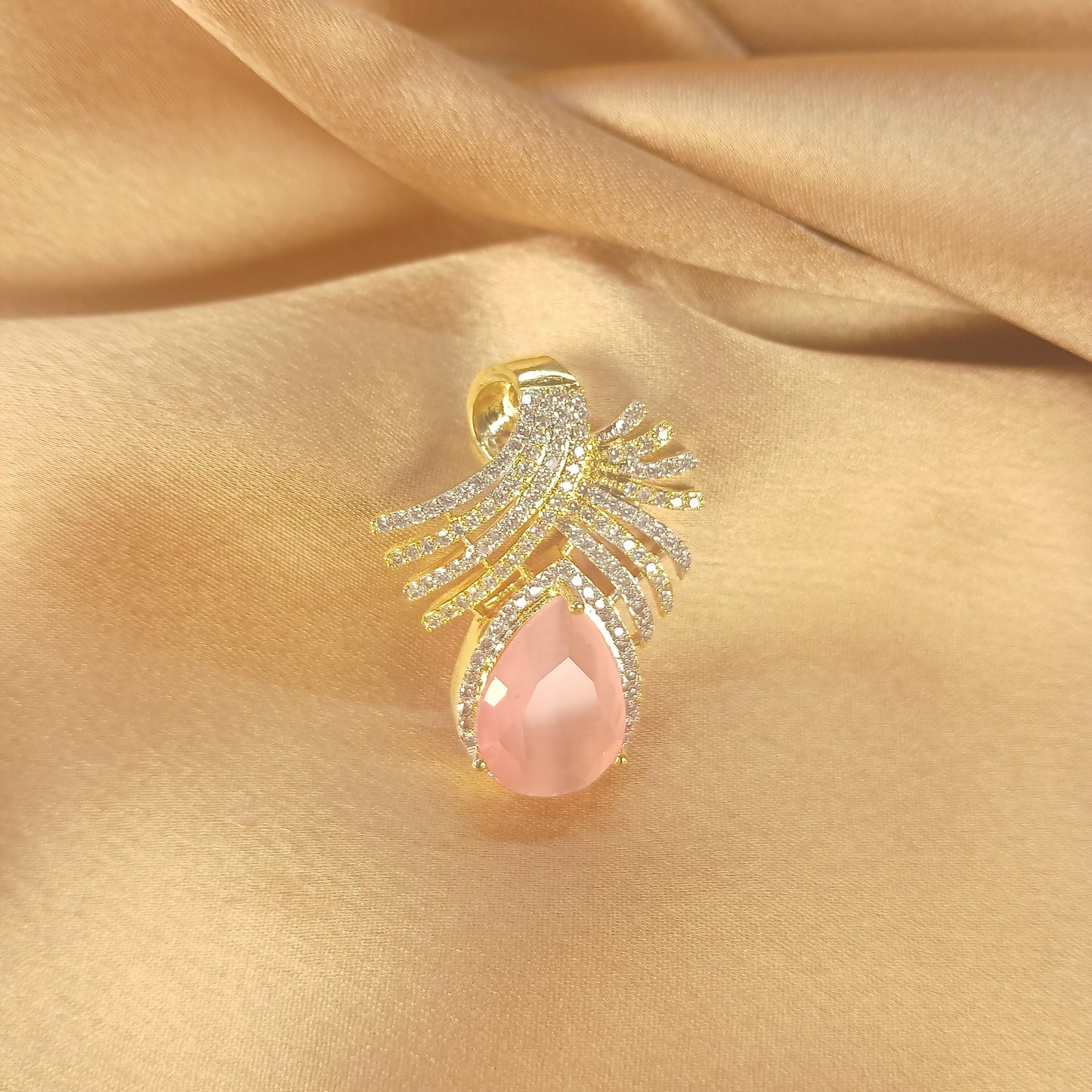 Crystal Pink Aura Pendant Set