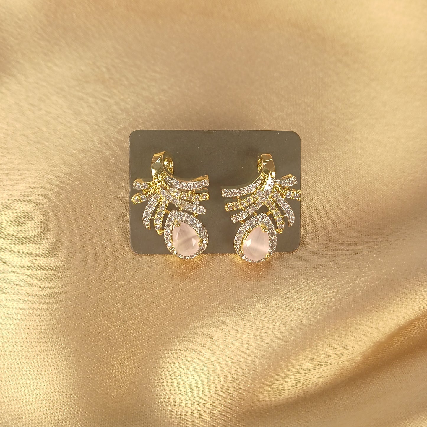Crystal Pink Aura Pendant Set