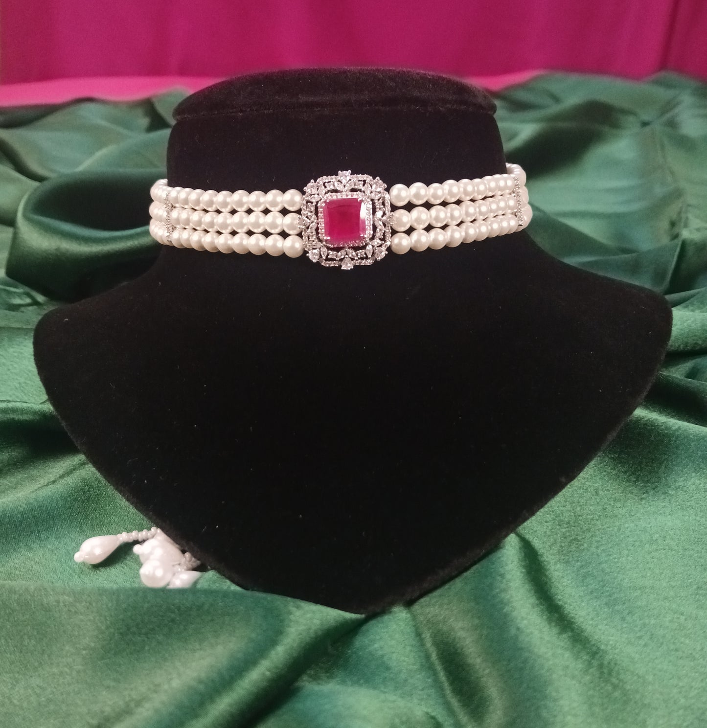 Pearl Whisper Choker