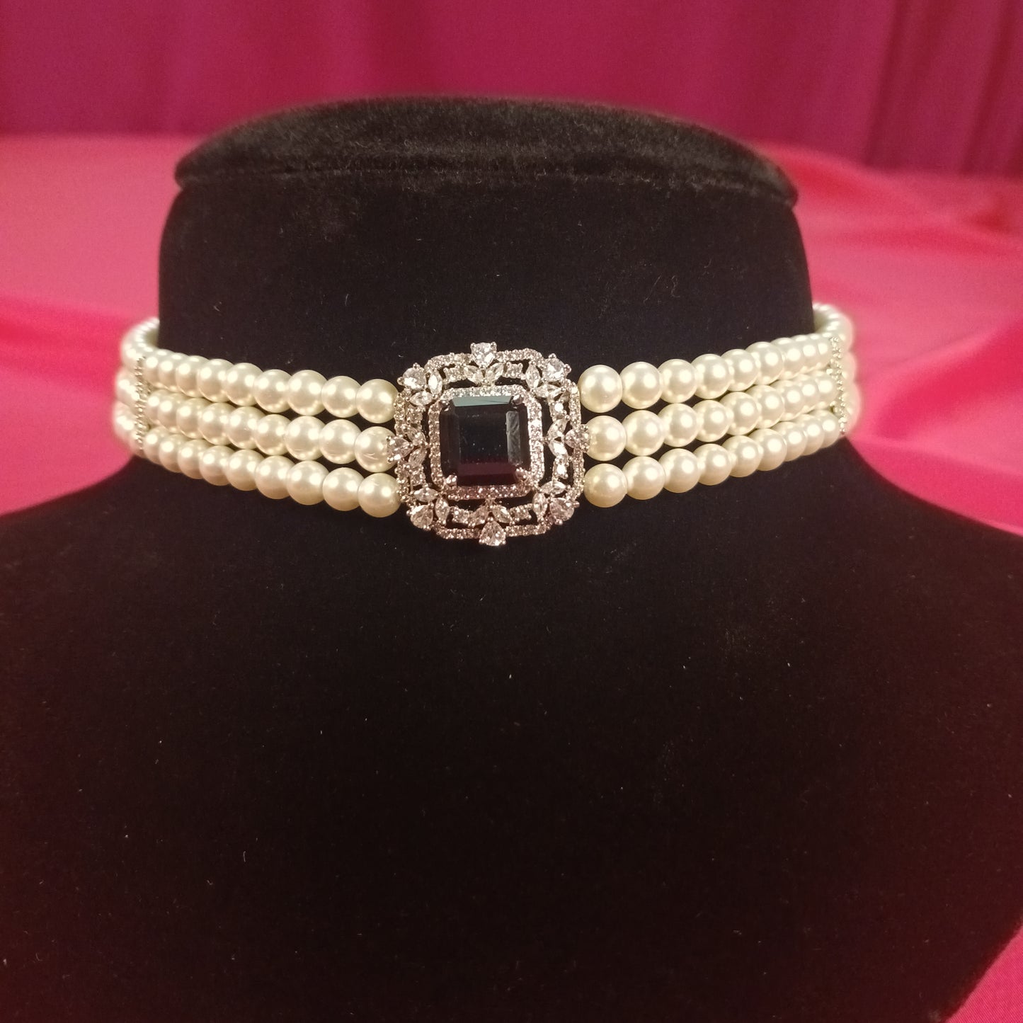 Meher Pearl Choker