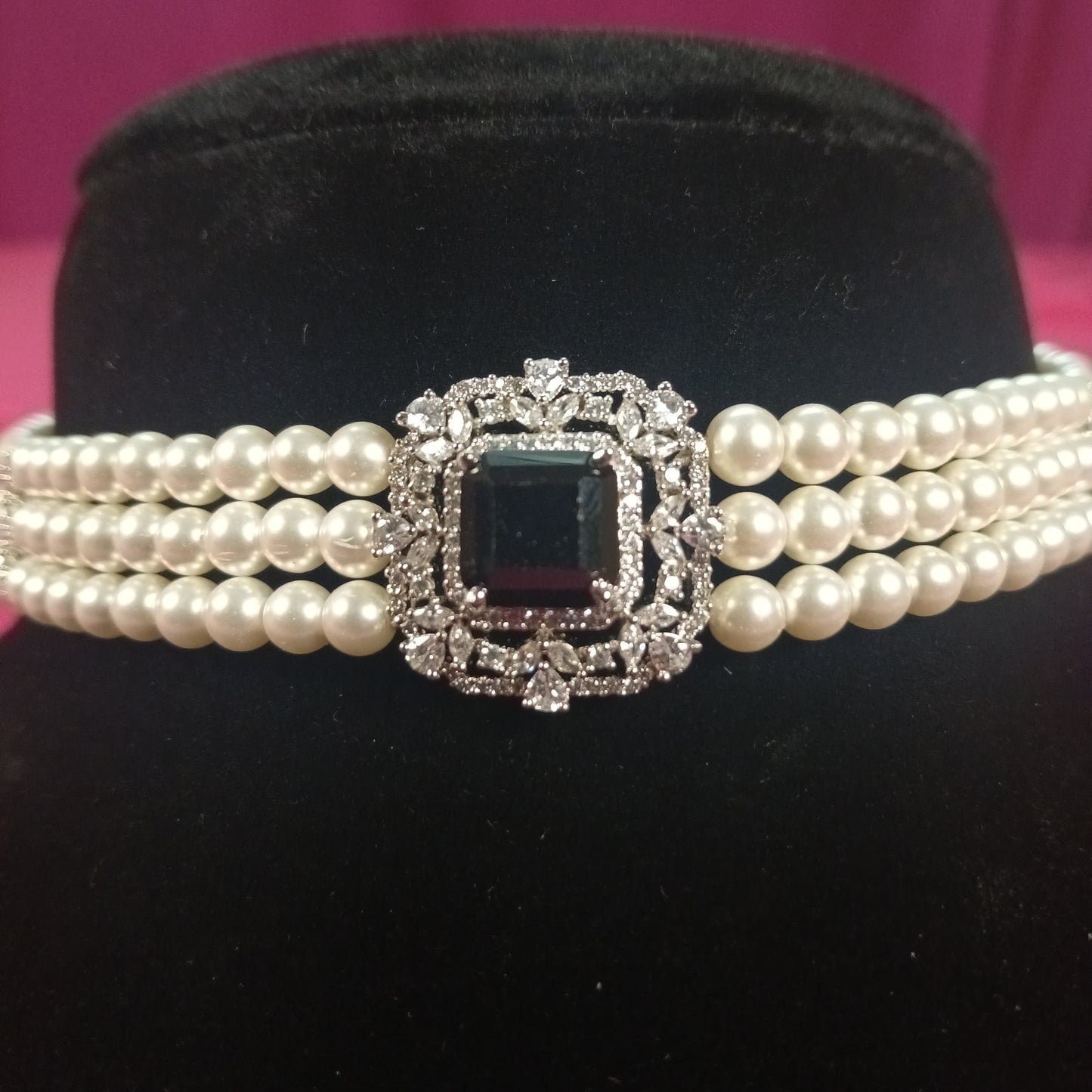 Meher Pearl Choker