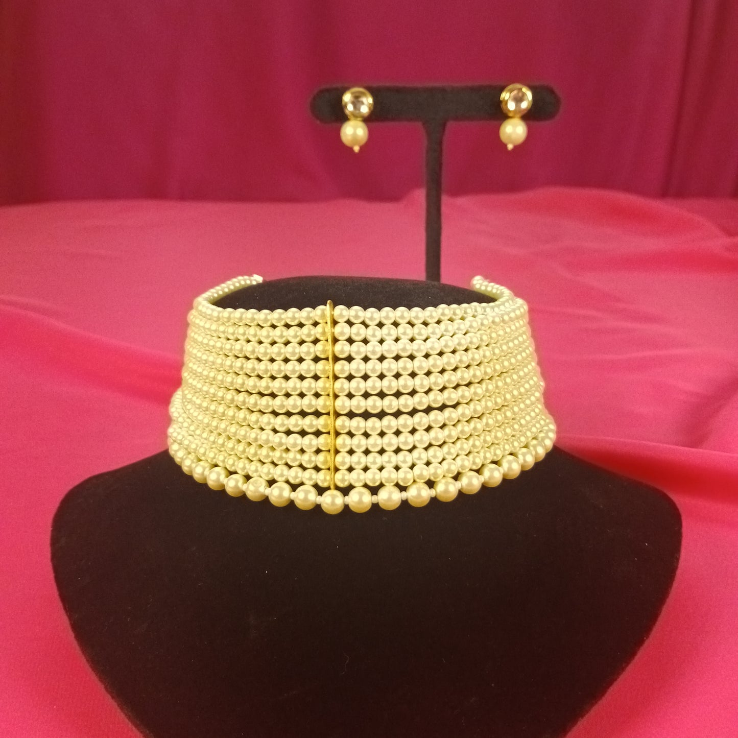 Ivory Grace Pearl Choker