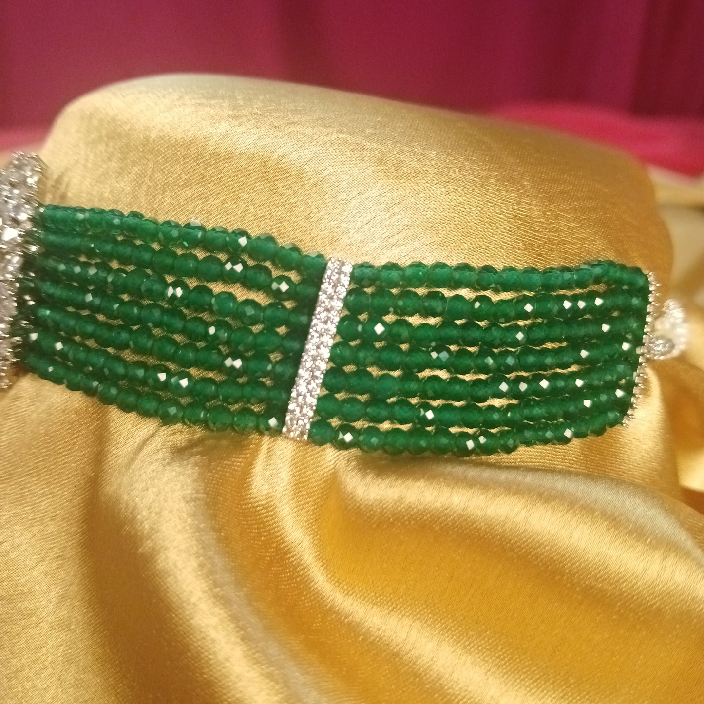 Urban Gleam Choker