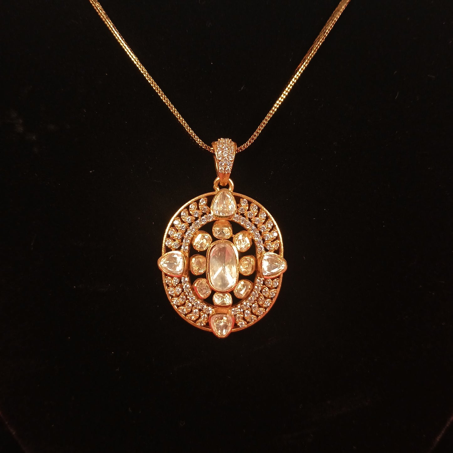 Rajsi Polki Pendant Set