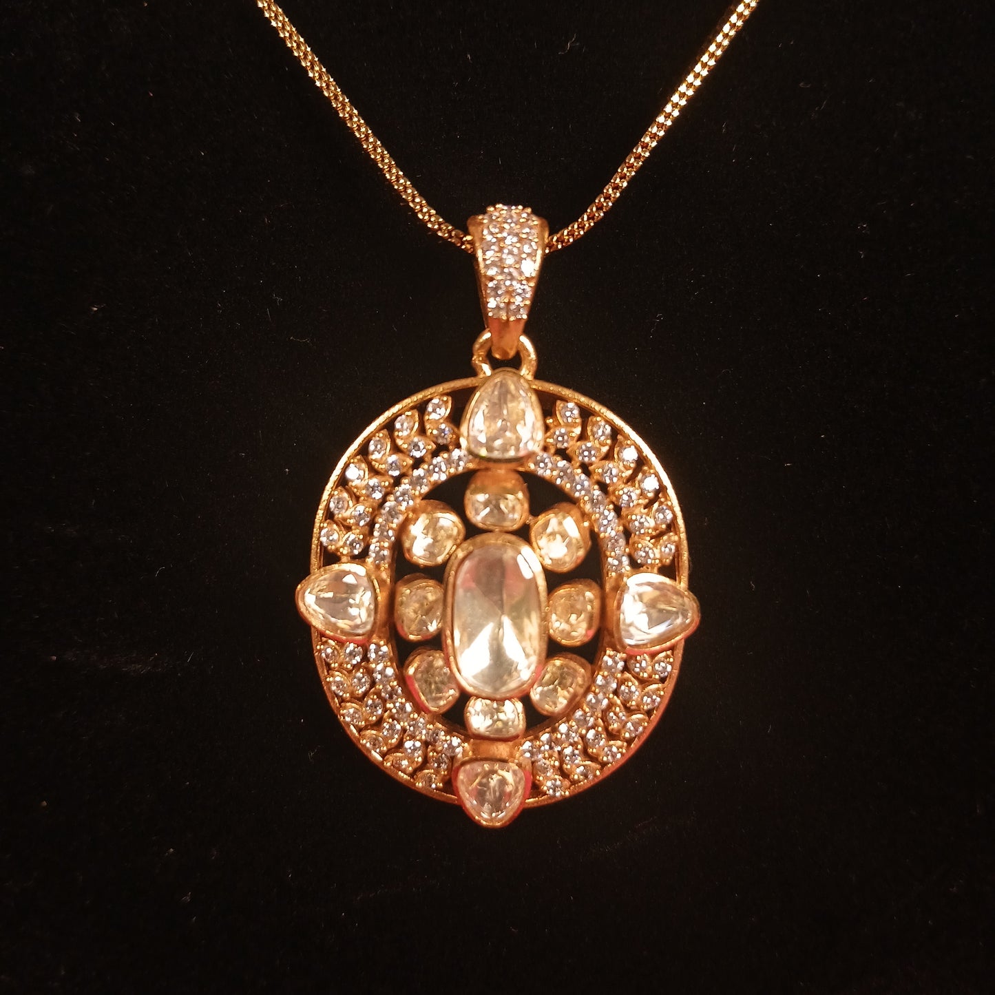 Rajsi Polki Pendant Set