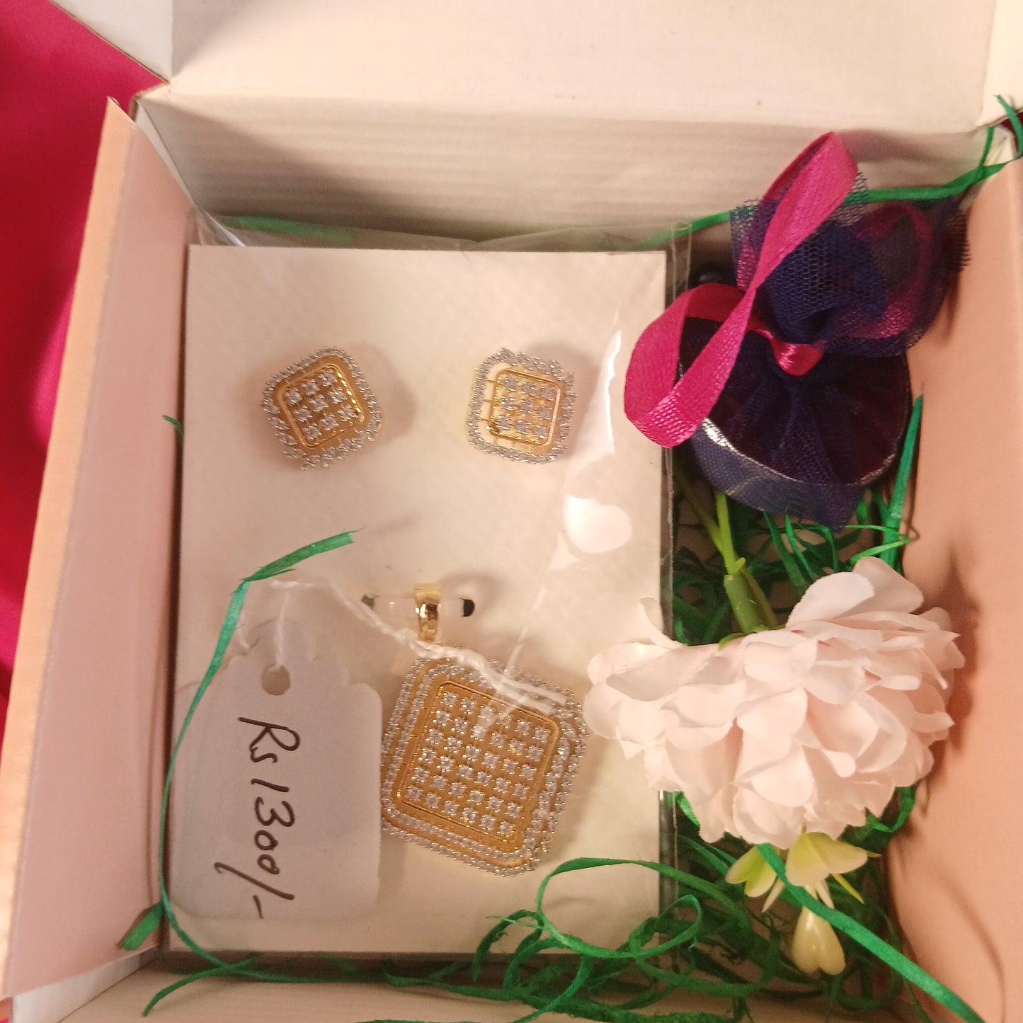 Glow Pendant Set