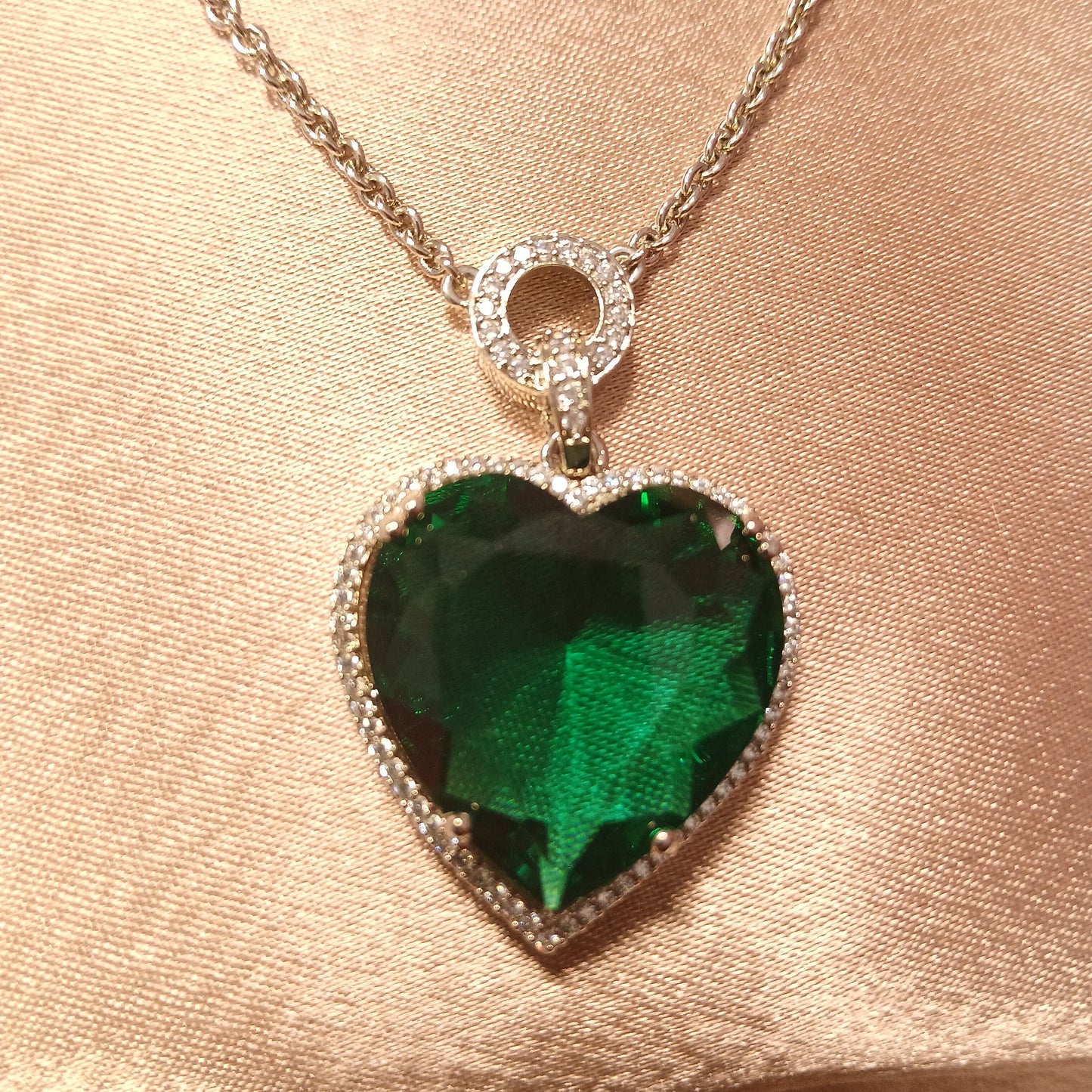 Whisper of the Ocean Pendant set- Green