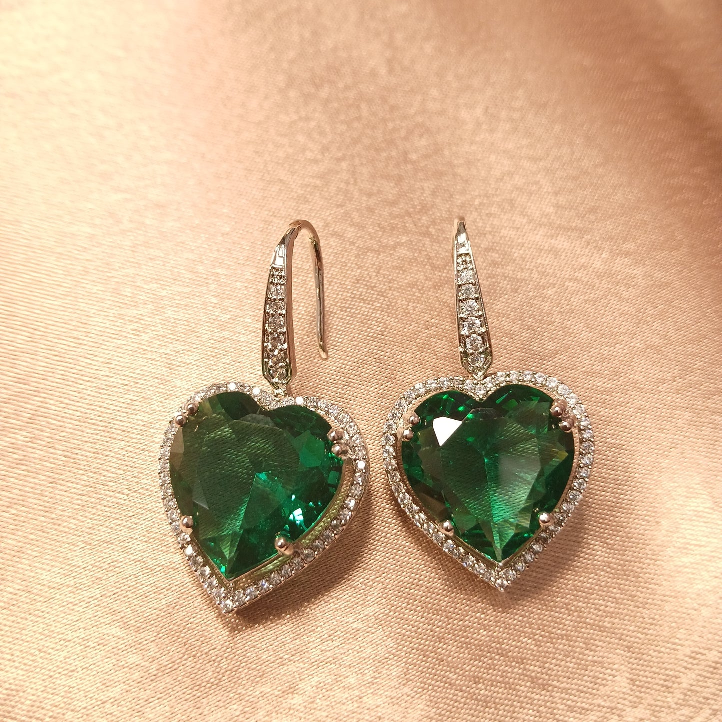 Whisper of the Ocean Pendant set- Green