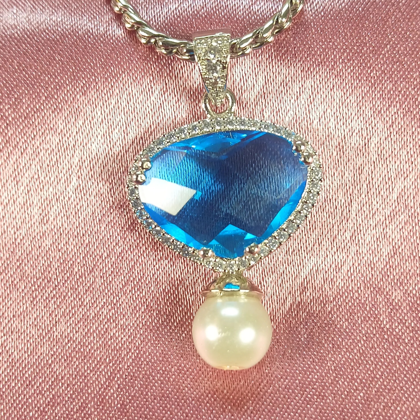Azure Pearl Drop Pendant Set