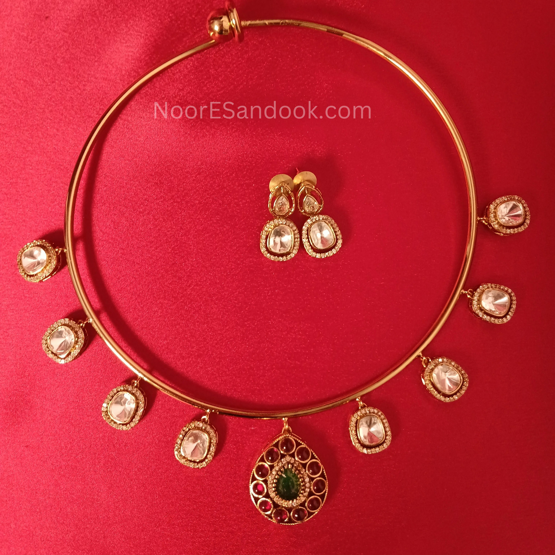 Hustlee with indian pendant and charms