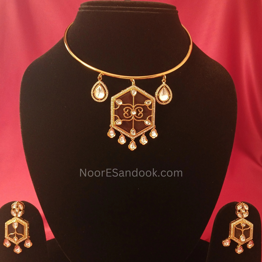 Haslee with geometric carved design -Inlay Work (Red)