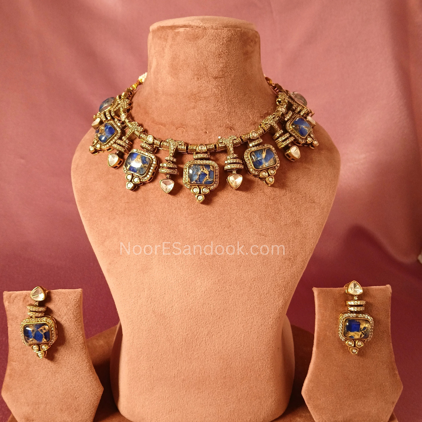 Divyanjali Doublet Stone Necklace Set- Blue - NoorESandook