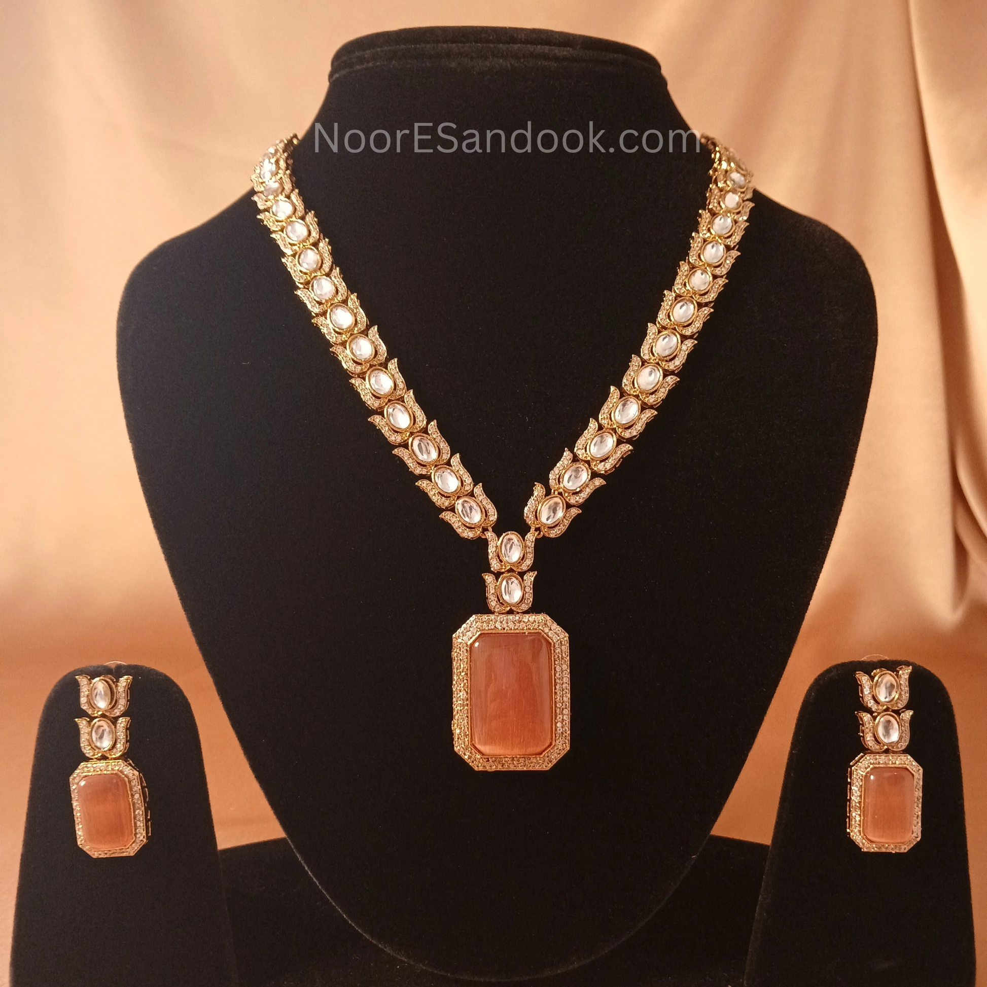 Victorian long necklace with doublet stone