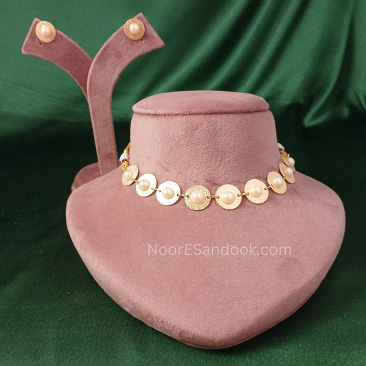 Simple Pearl Necklace