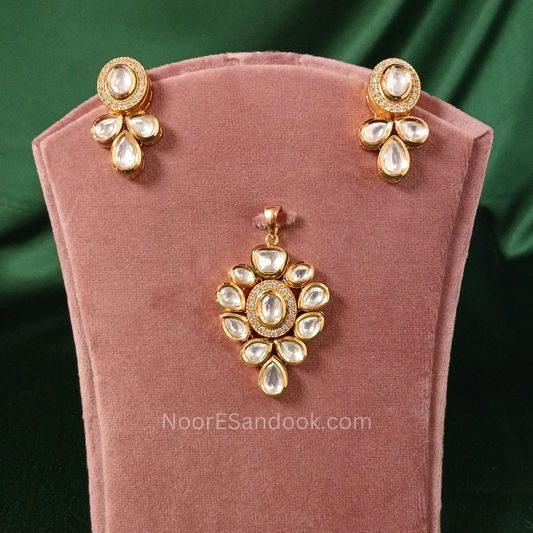 Kundan Pendant Set