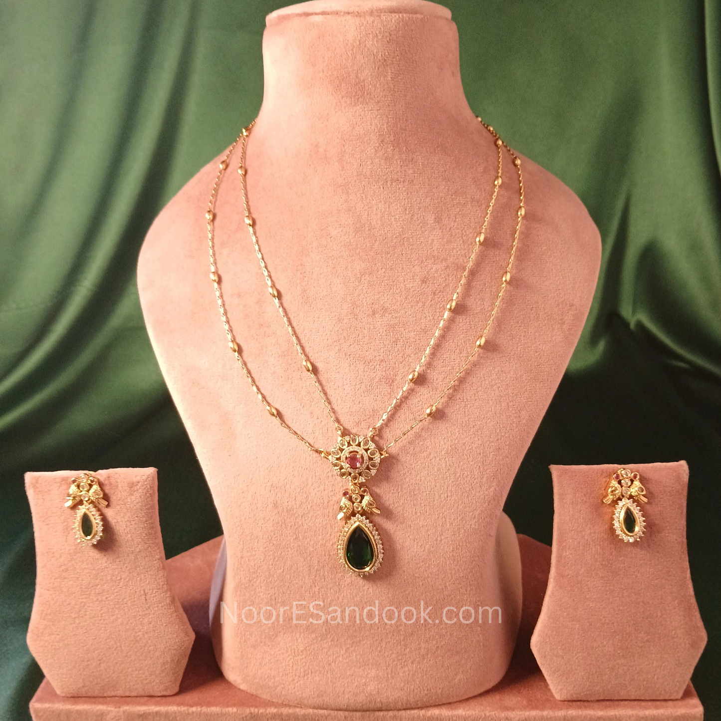 Delicate Pendant with 2 layer thin chain
