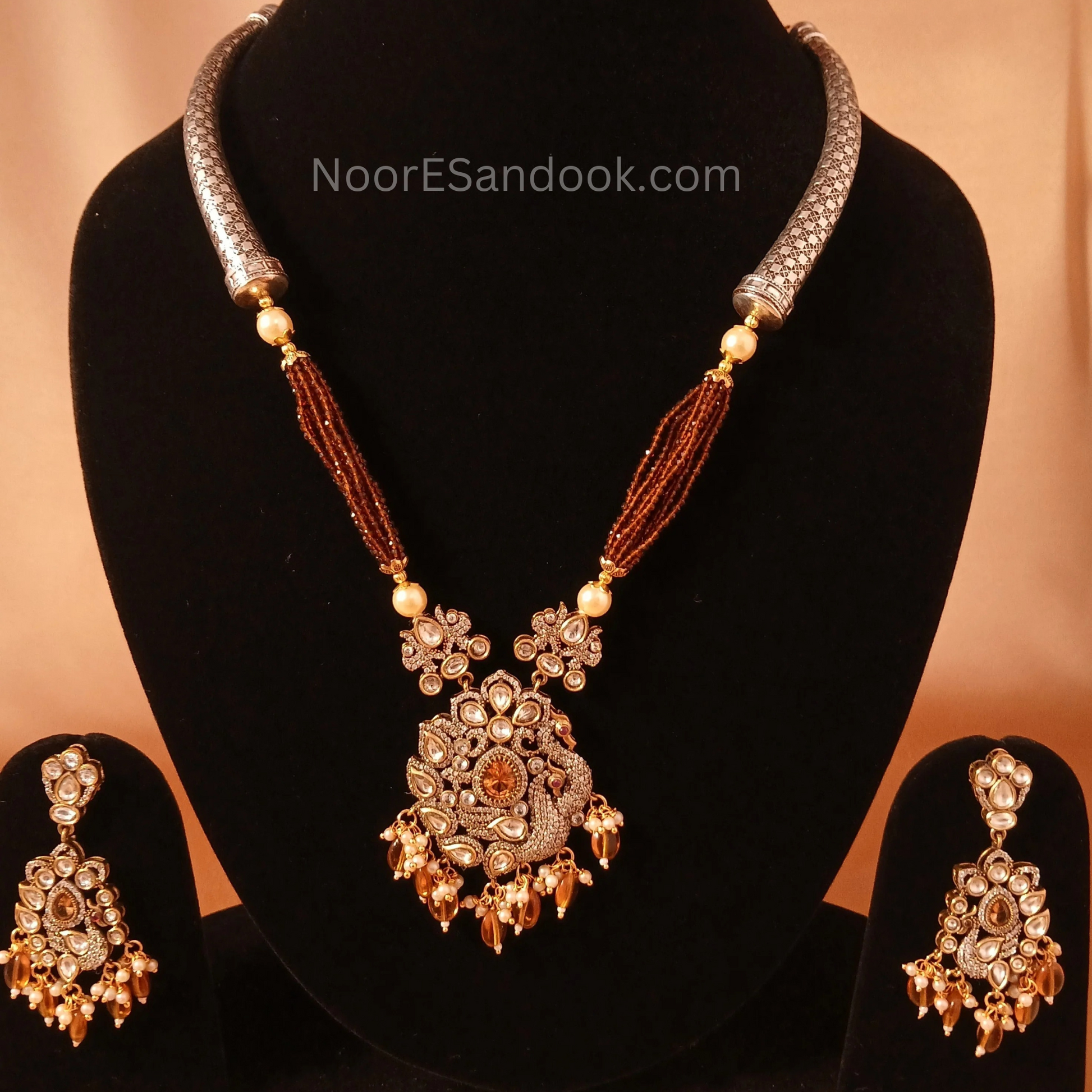 Half Haslee with Big Pendant- Pattern 2