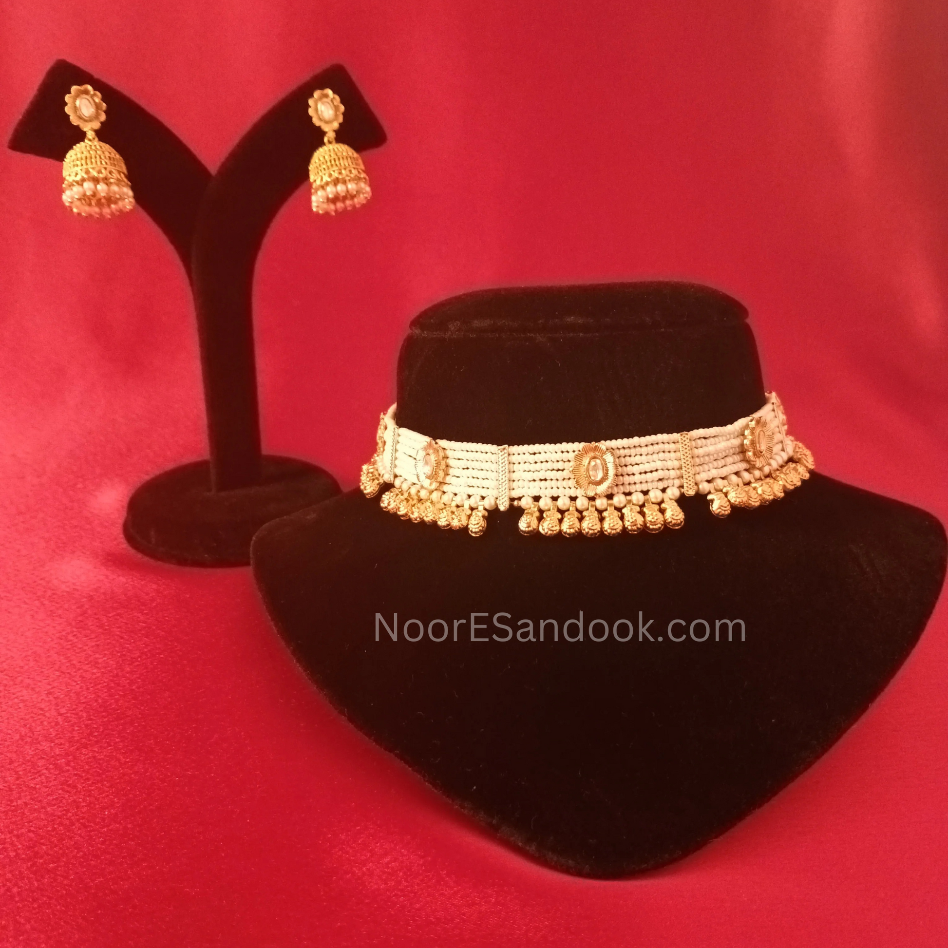 Full Pearl Choker