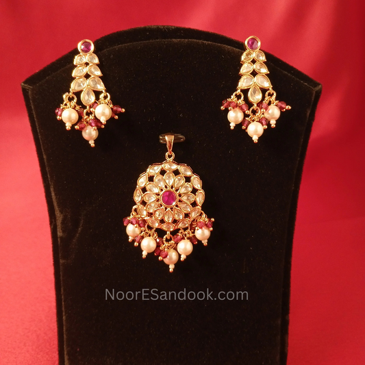 Kundan Pendant Set