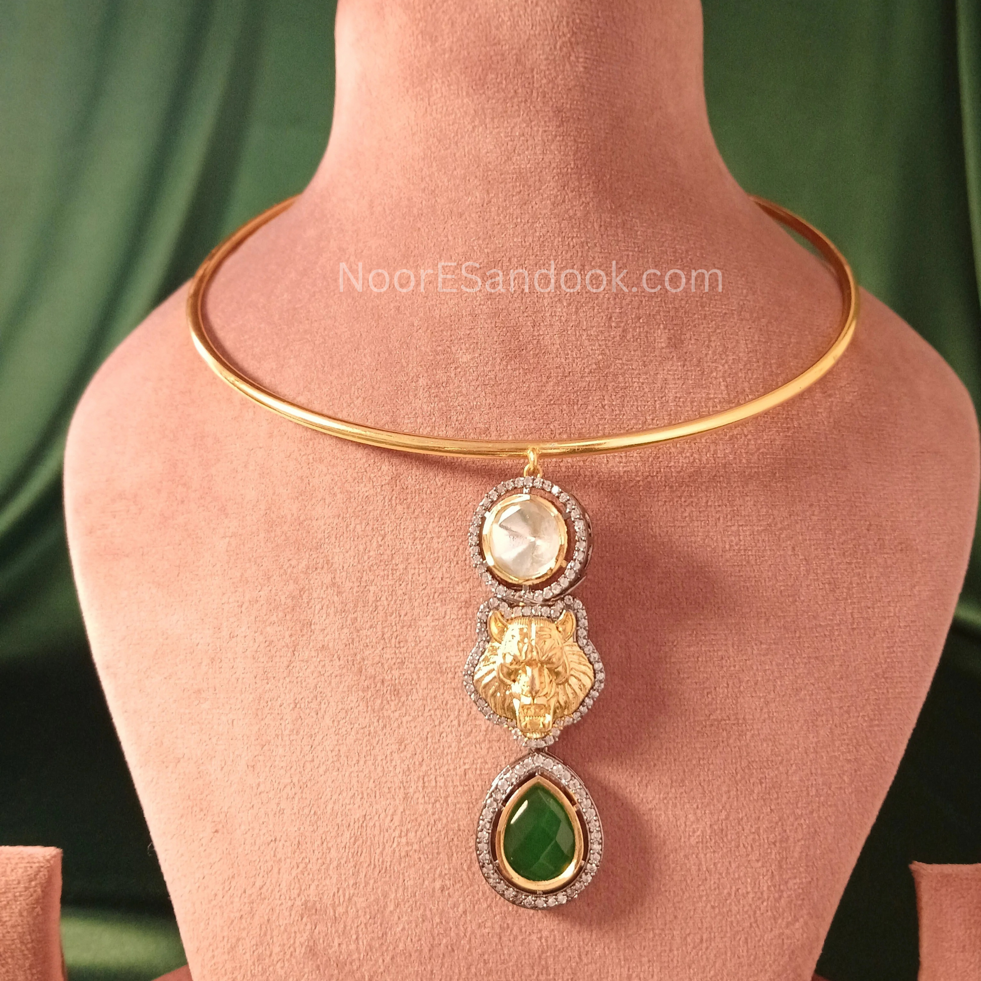Branded Necklace-Haslee with Earrings(Tiger)- Green