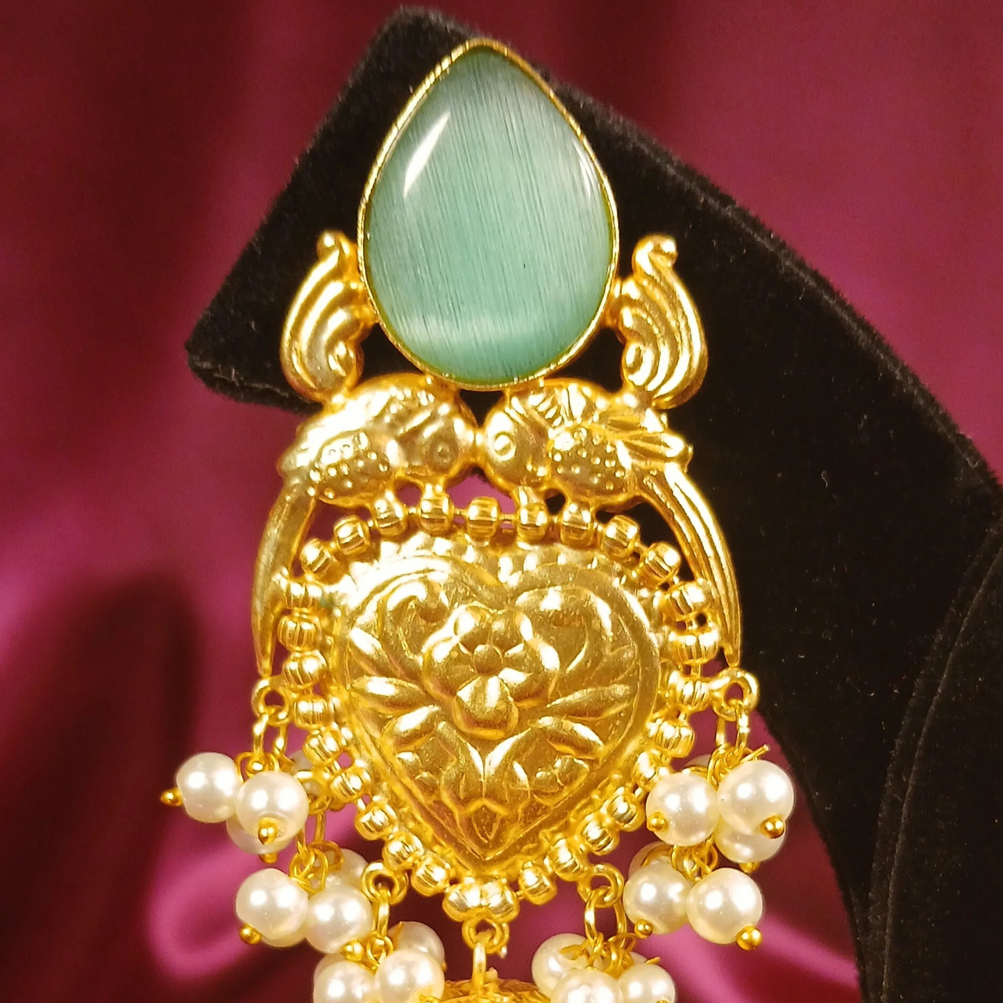 Golden Trending Earrings - NoorESandook