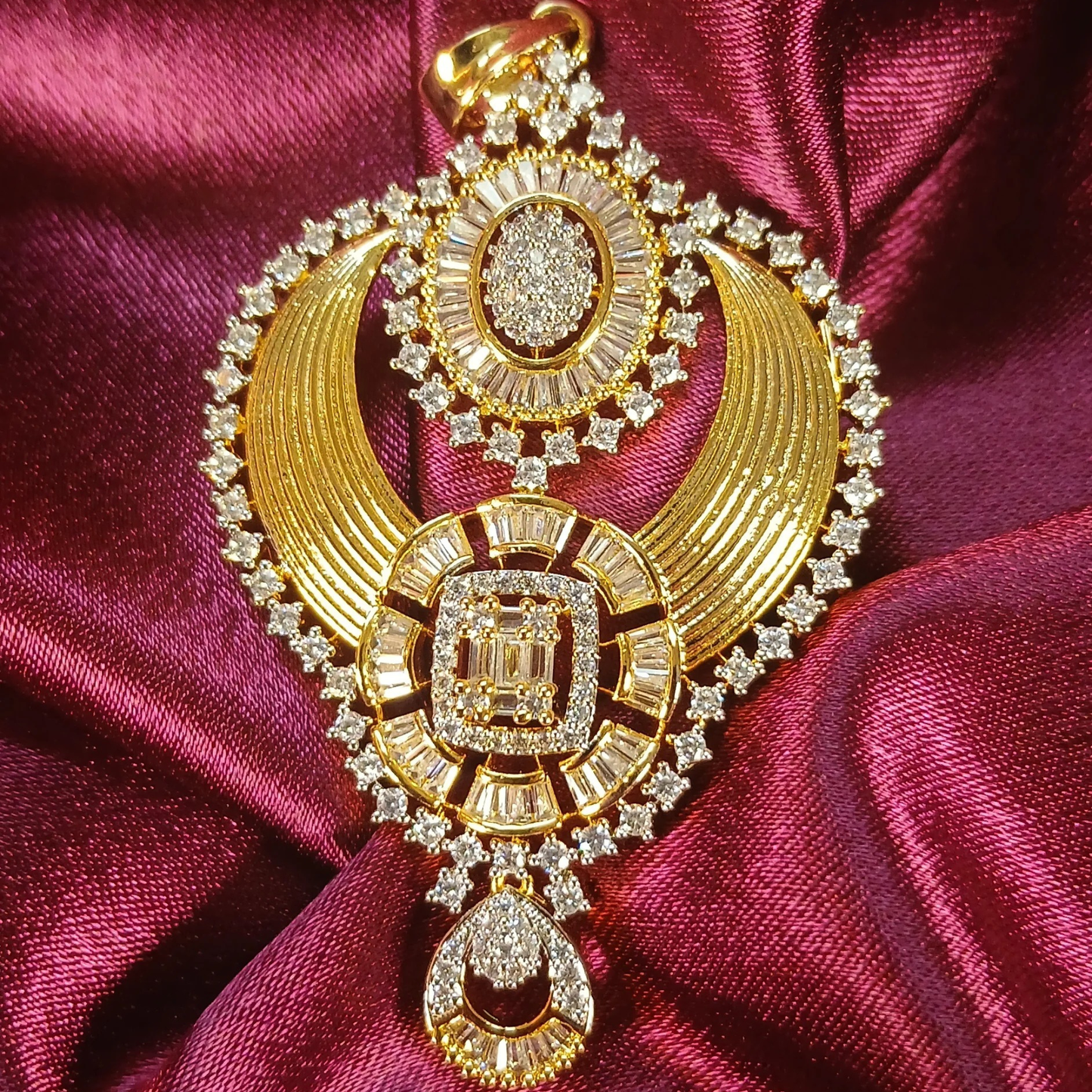 Forever Glow Pendant Set
