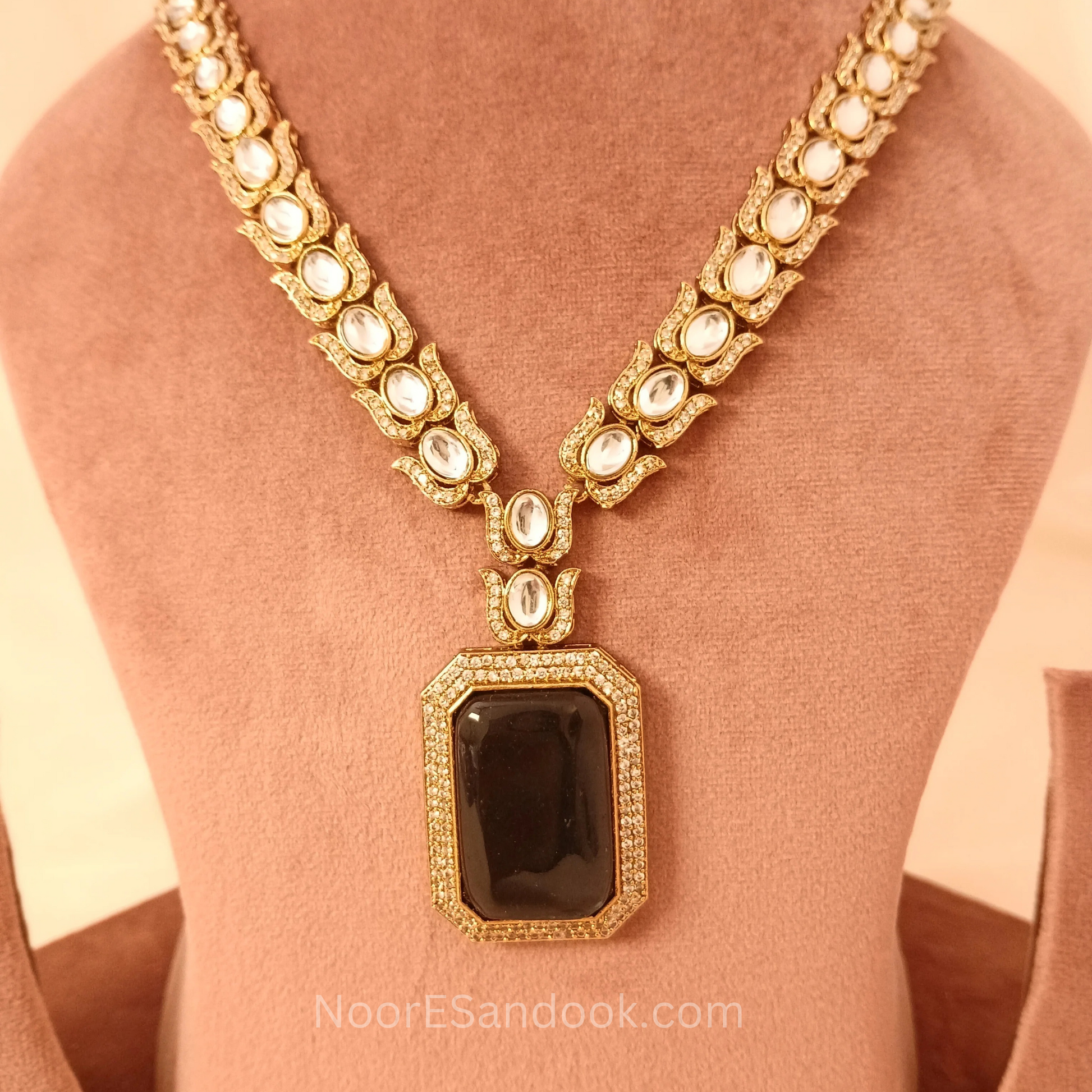 Radhika Victorian Necklace Set -Blue - NoorESandook