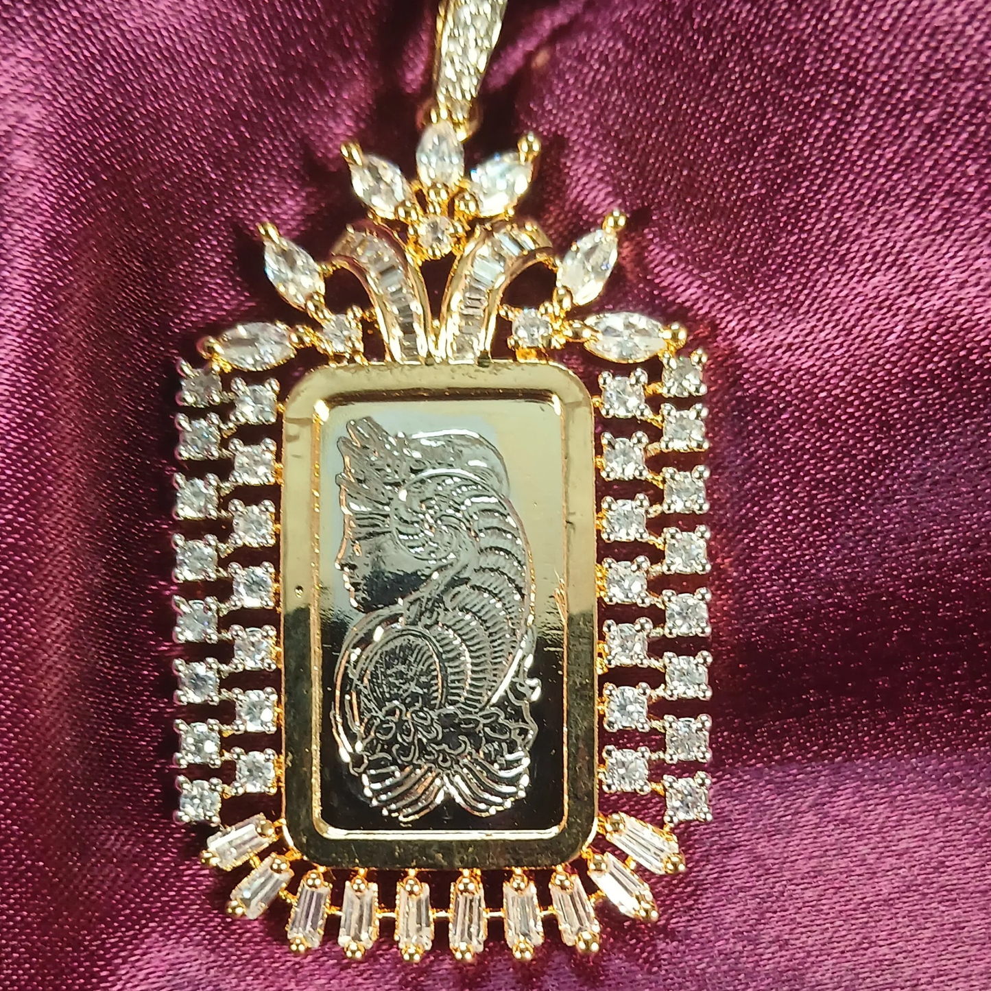 Subtle Luxe Pendant Set