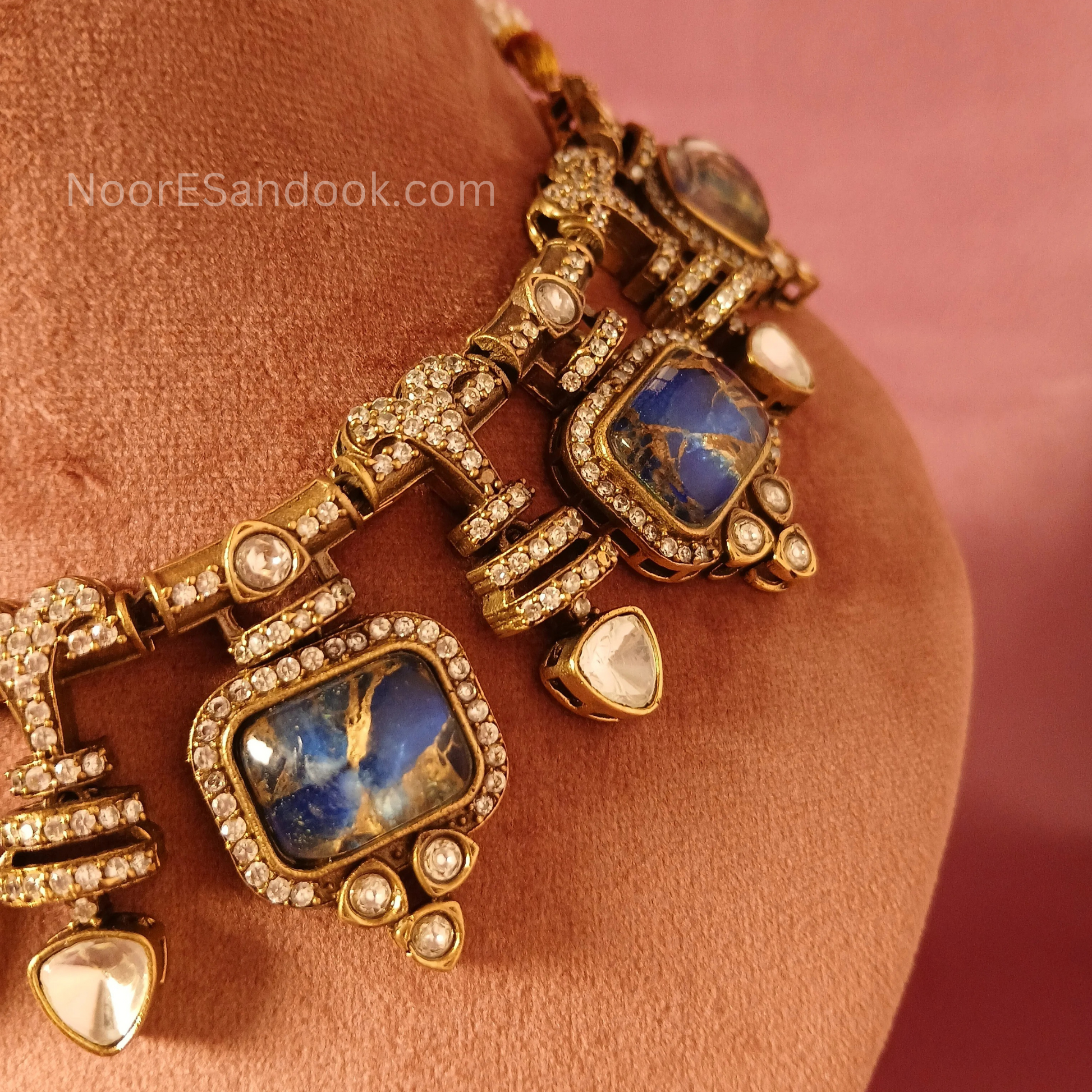 Divyanjali Doublet Stone Necklace Set- Blue - NoorESandook