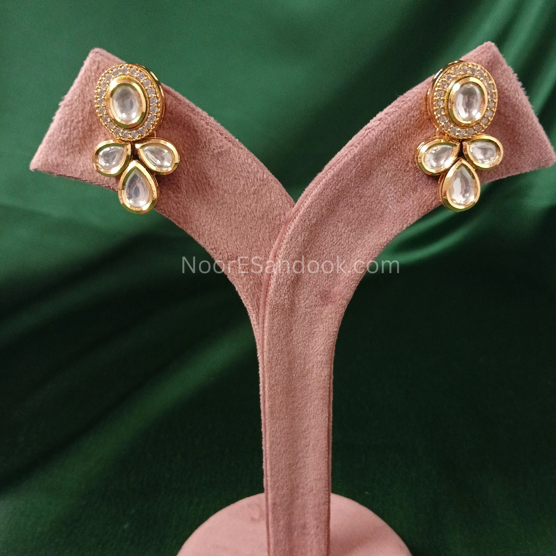 Kundan Pendant Set