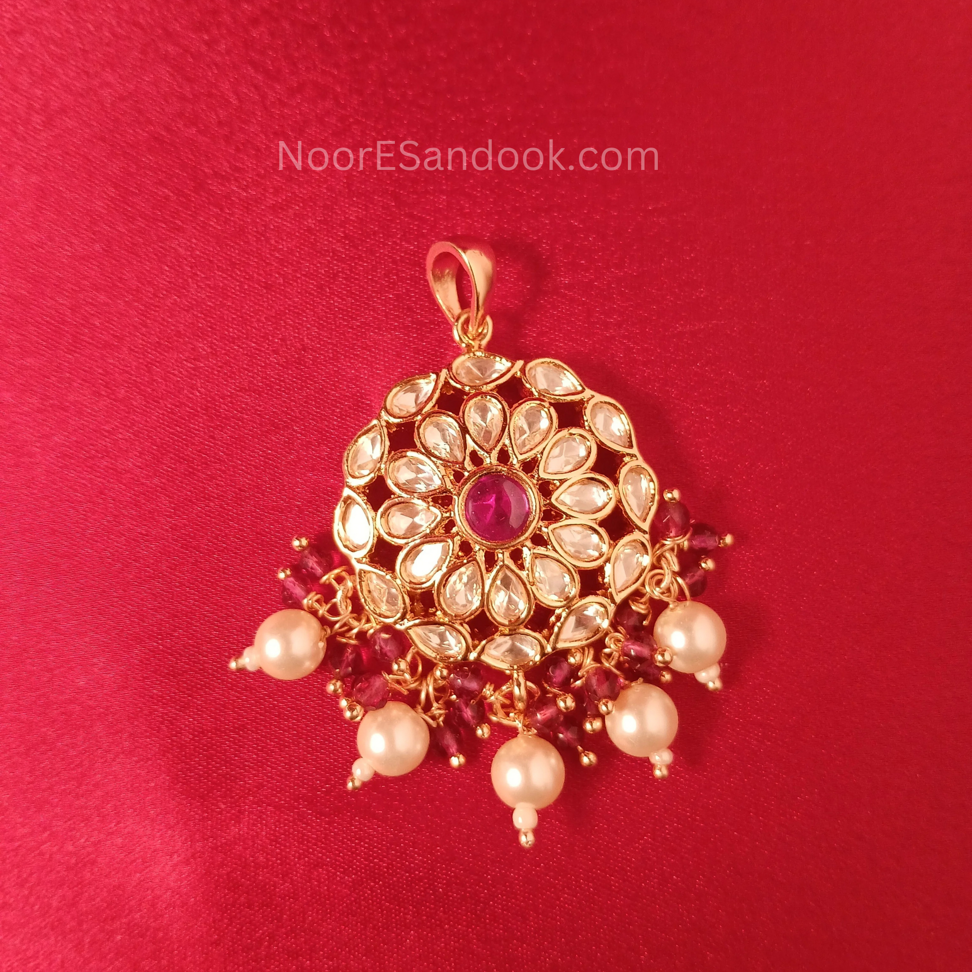 Kundan Pendant Set