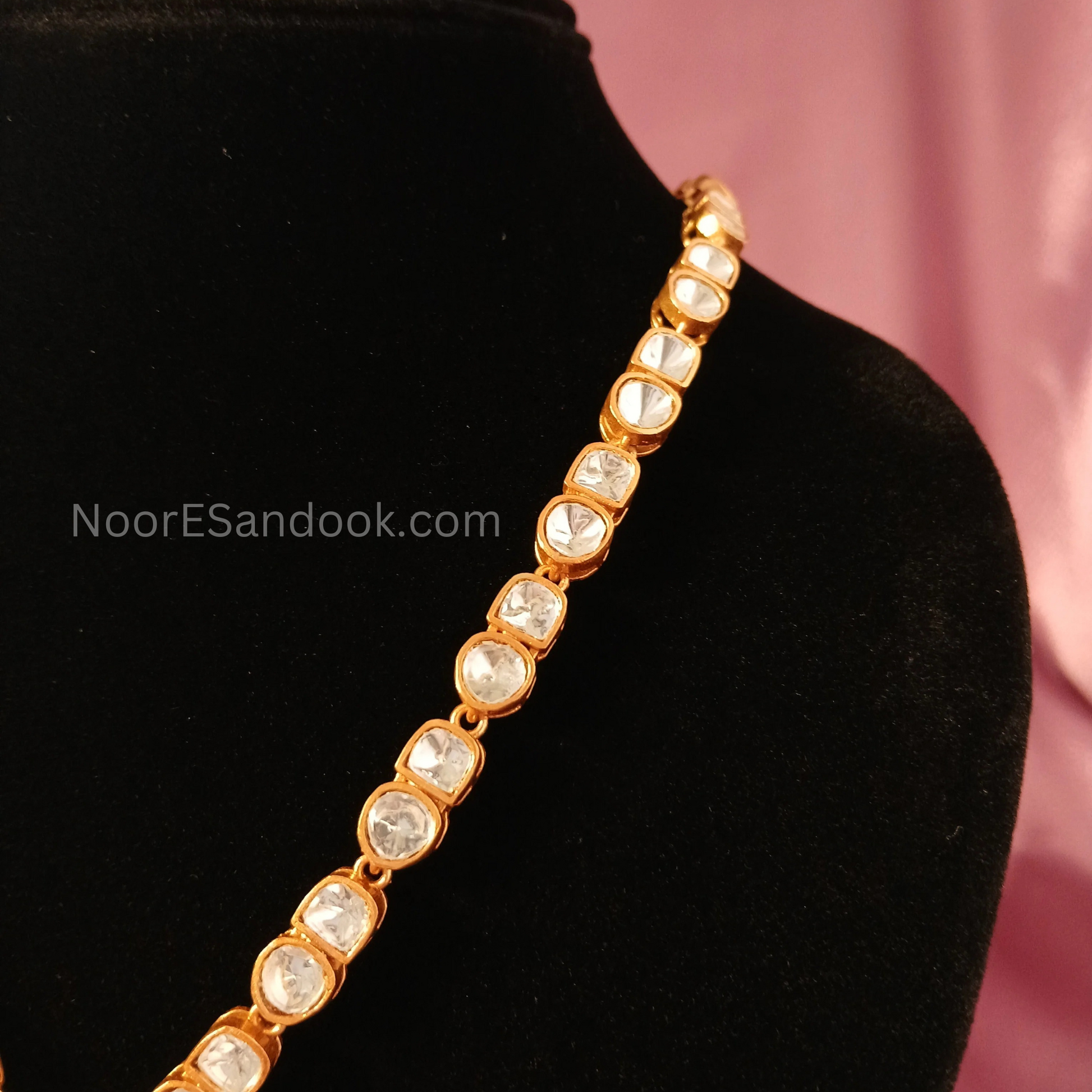 Long and short pendant in Long necklace