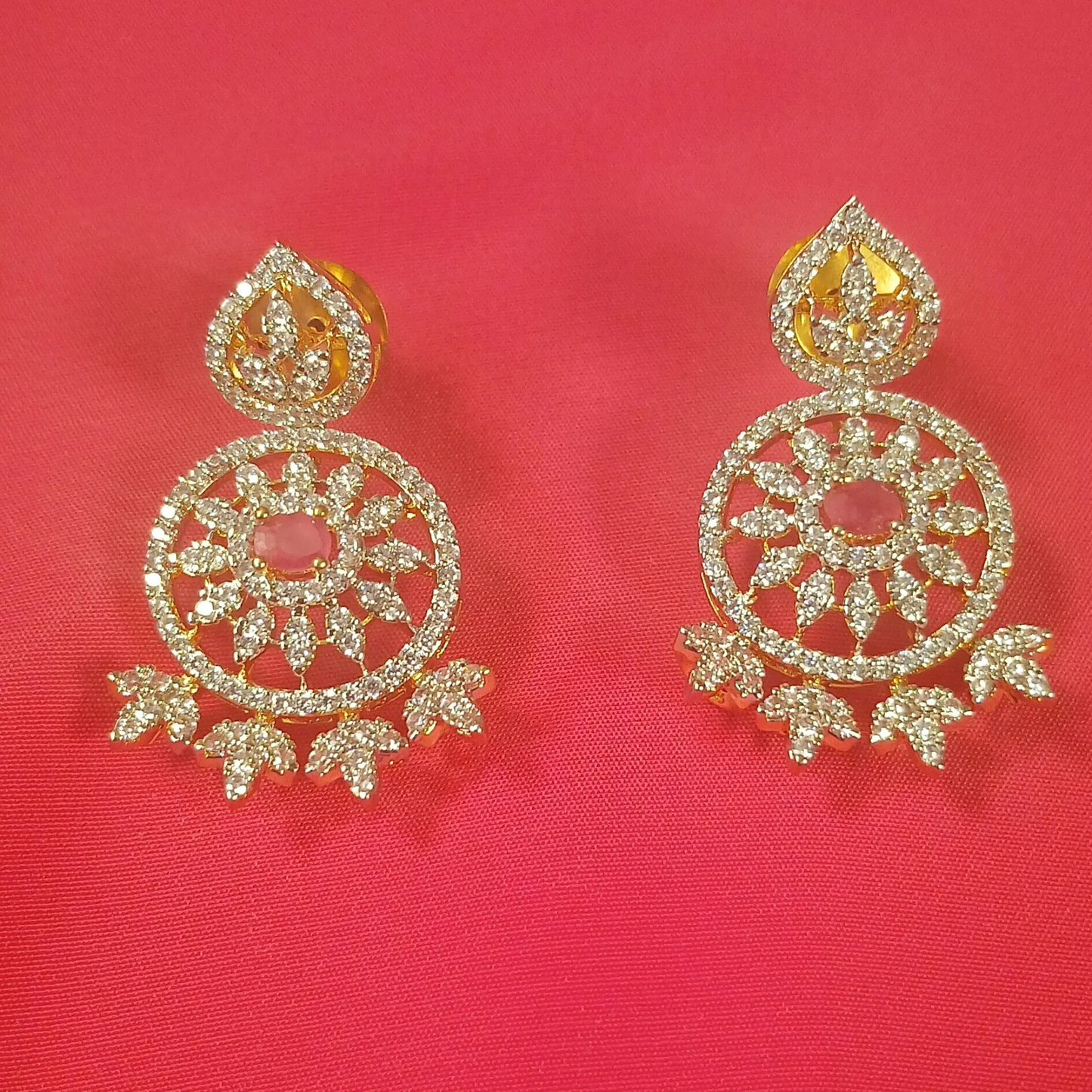 Soft Radiance Pendant Set