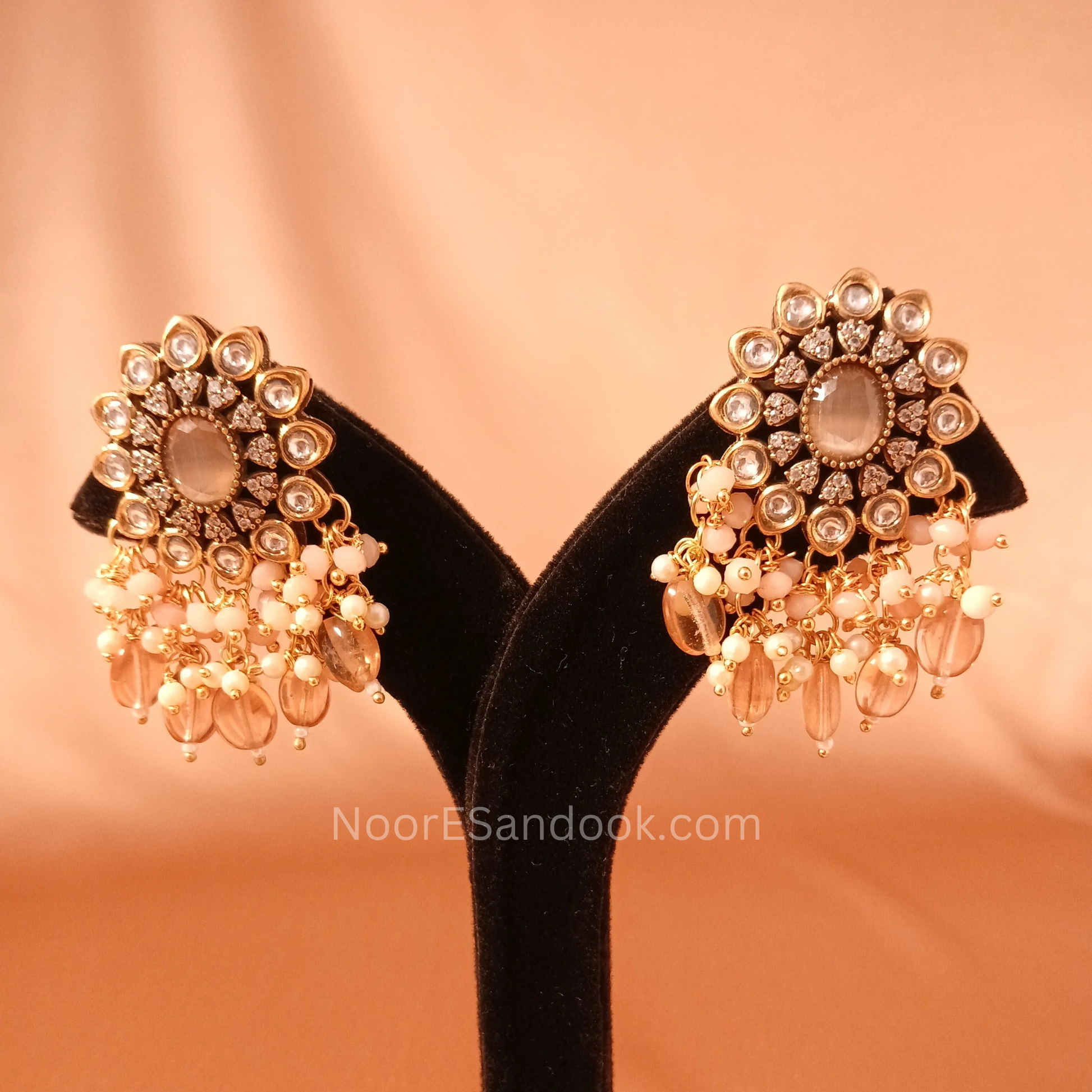 Victorian choker- Peach stones