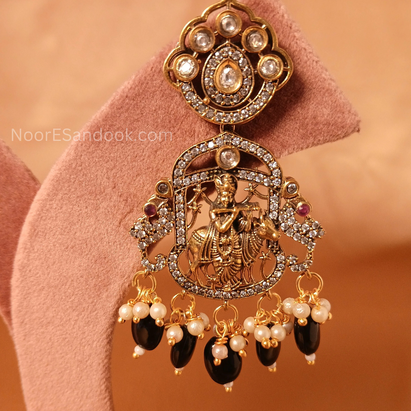 Pavitra Antique Temple Necklace Set - NoorESandook