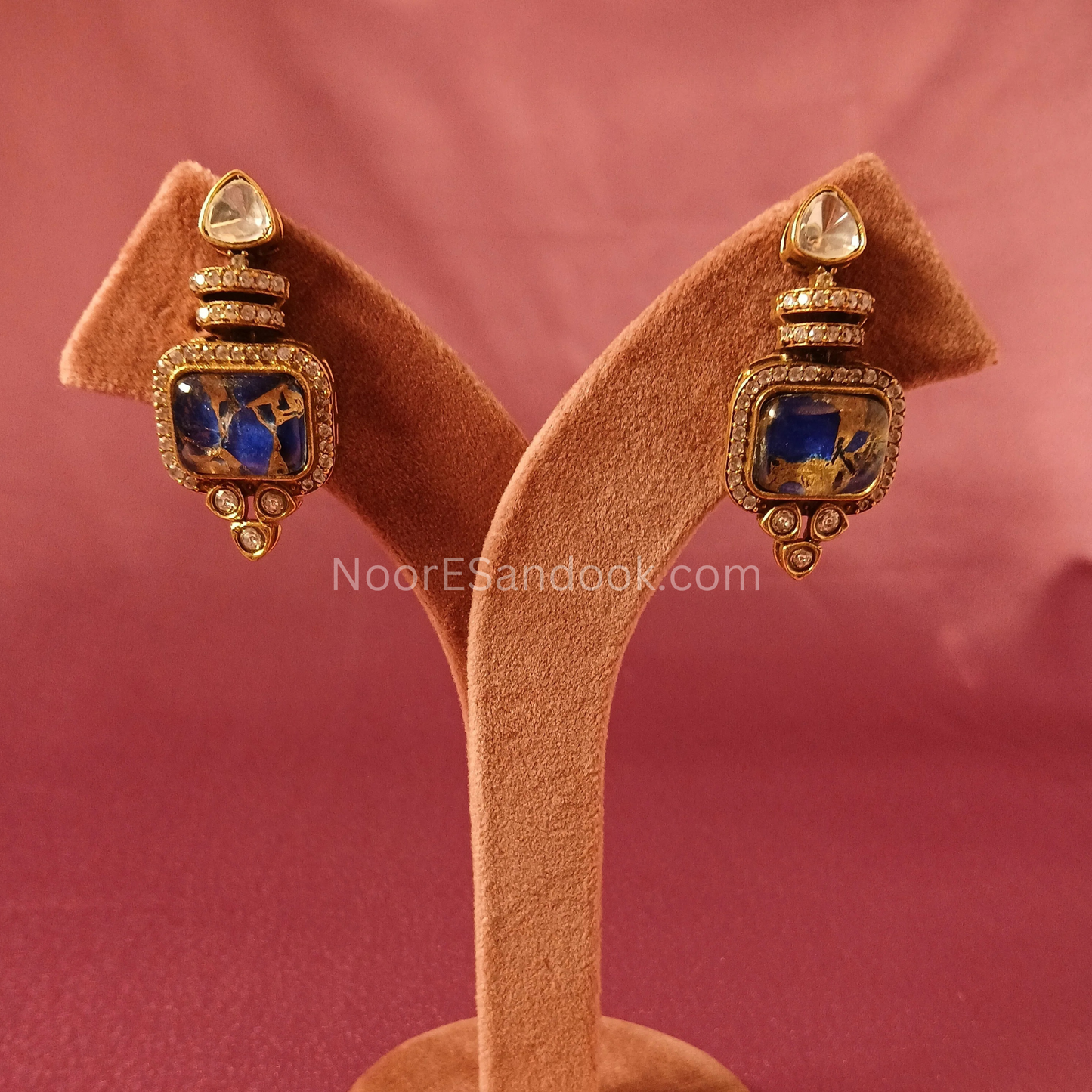 Divyanjali Doublet Stone Necklace Set- Blue - NoorESandook