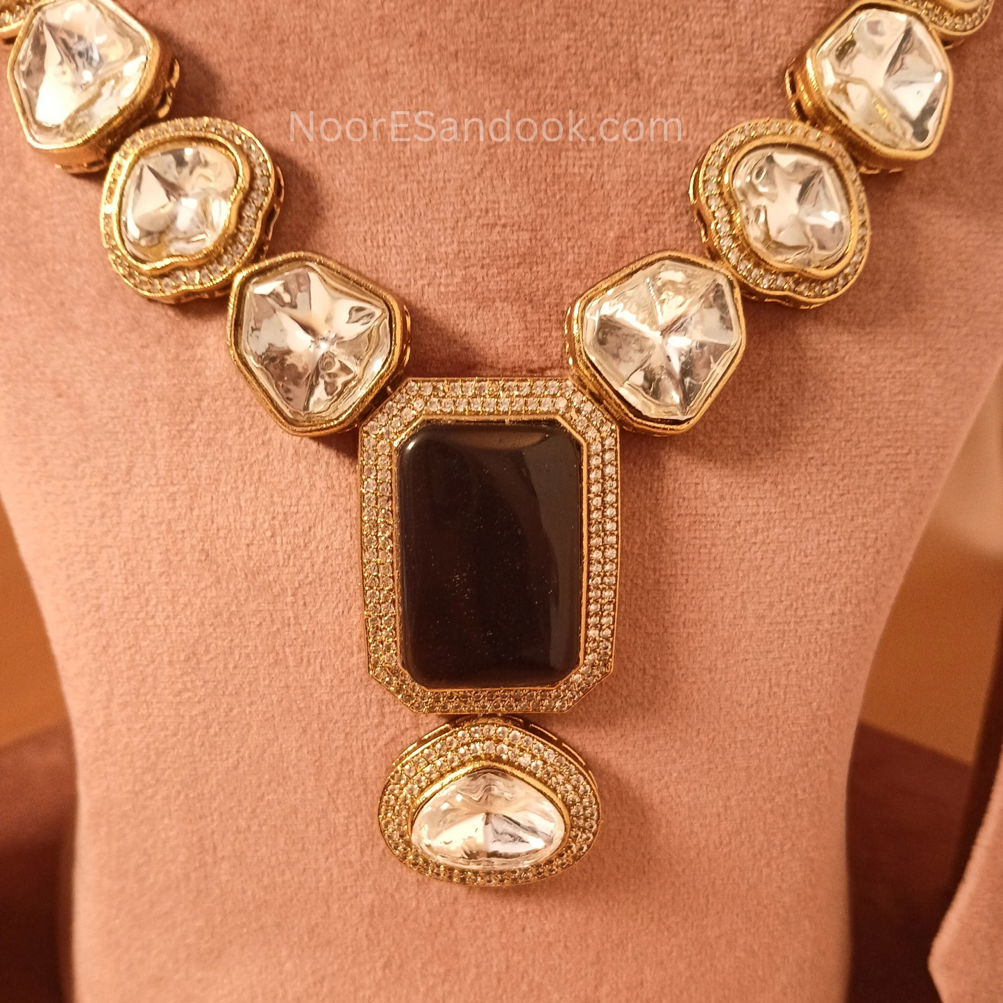 Polki Necklace with long pendant in stone- Lavender