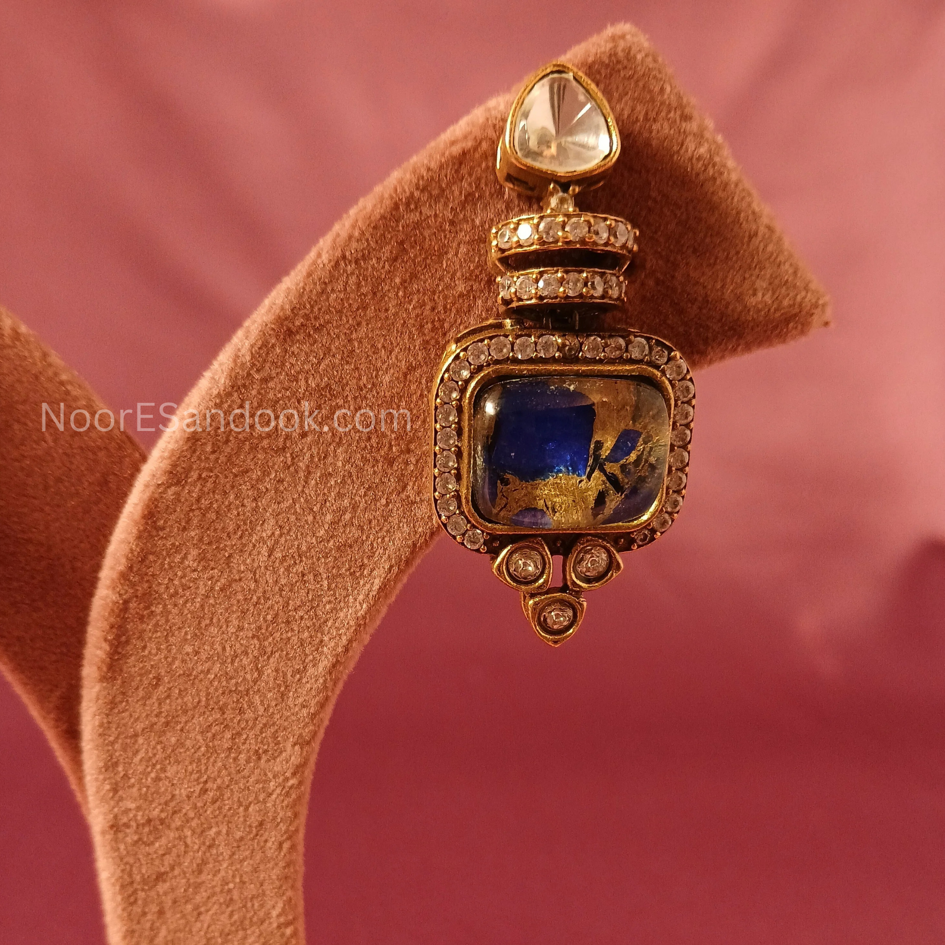 Divyanjali Doublet Stone Necklace Set- Blue - NoorESandook